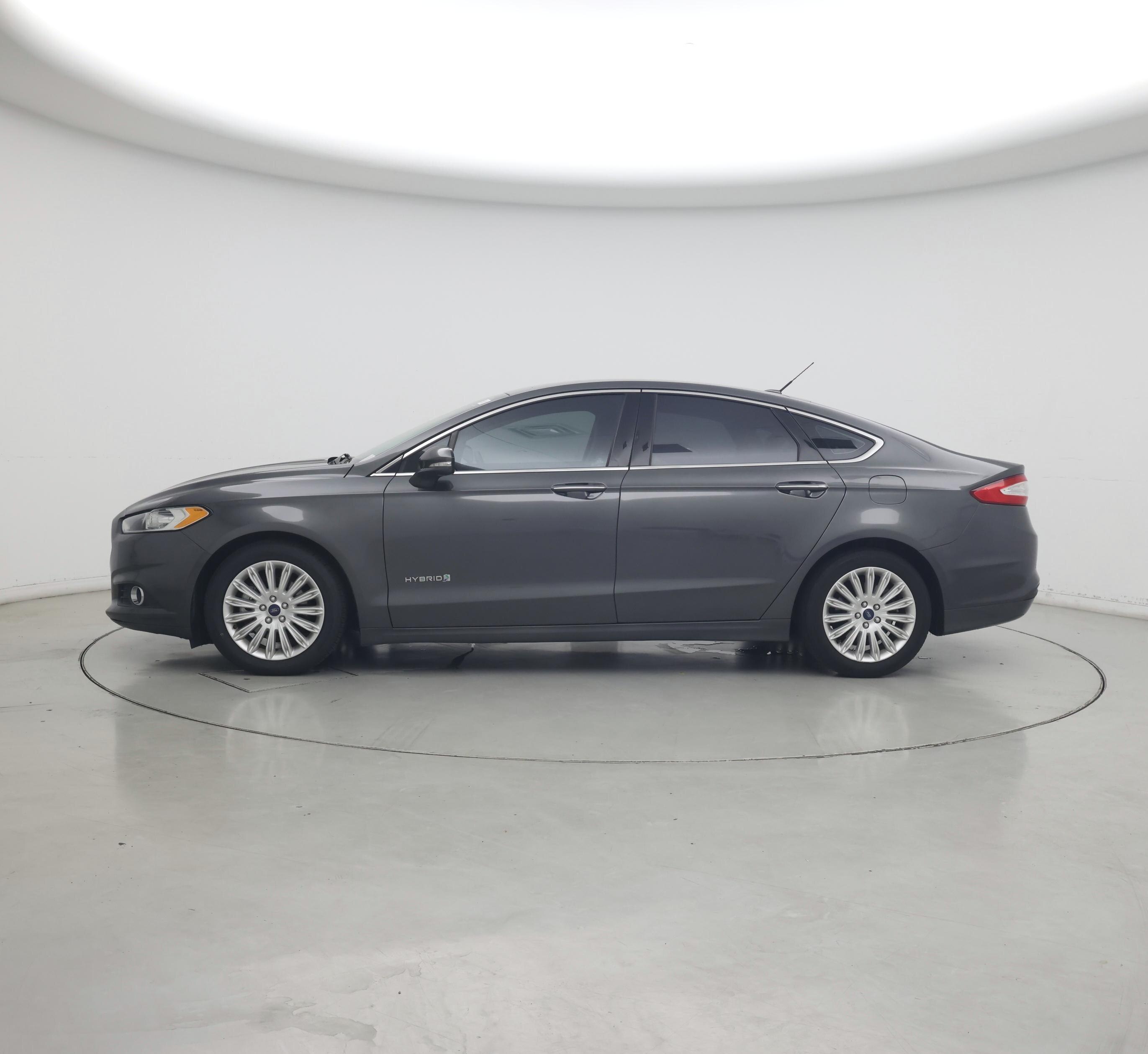Thumbnail: 2016 Ford Fusion - 3