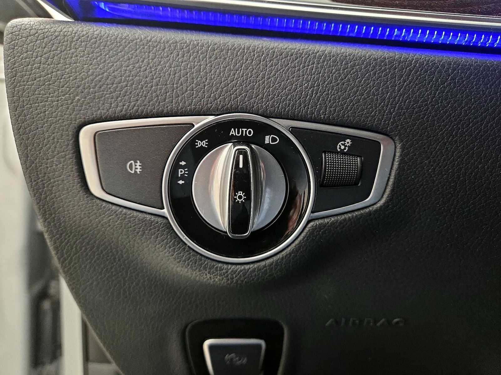 2019 Mercedes-Benz E-Class E300 - Photo 14