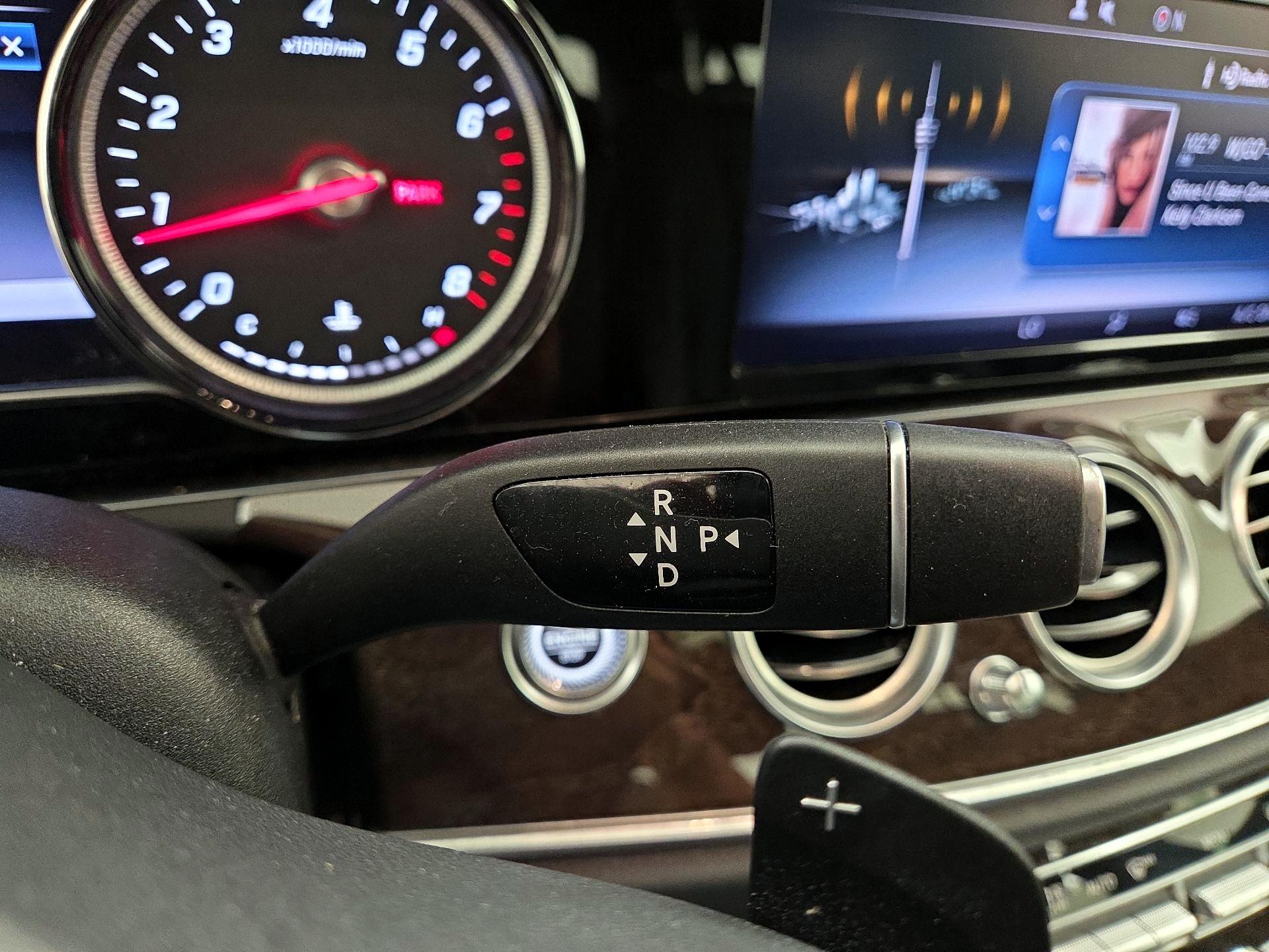 Thumbnail: 2019 Mercedes-Benz E-Class - 18