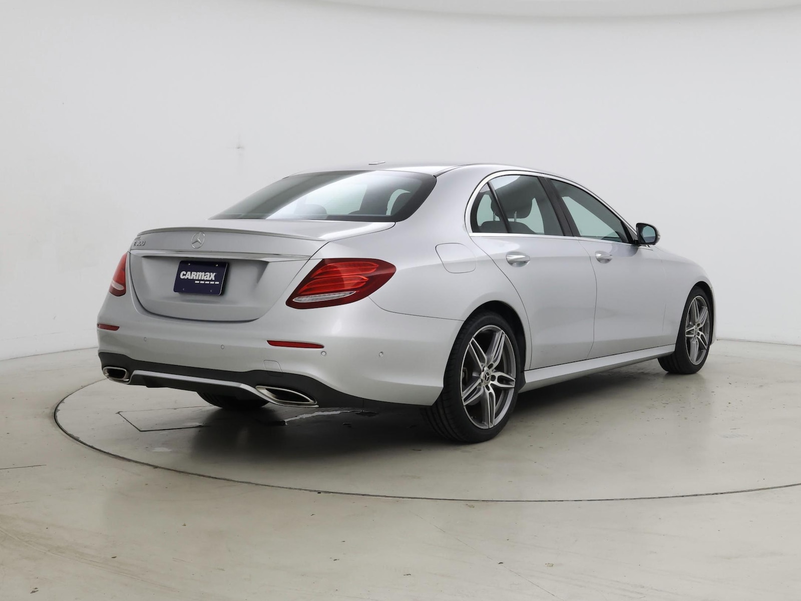 2019 Mercedes-Benz E-Class E300 - Photo 9