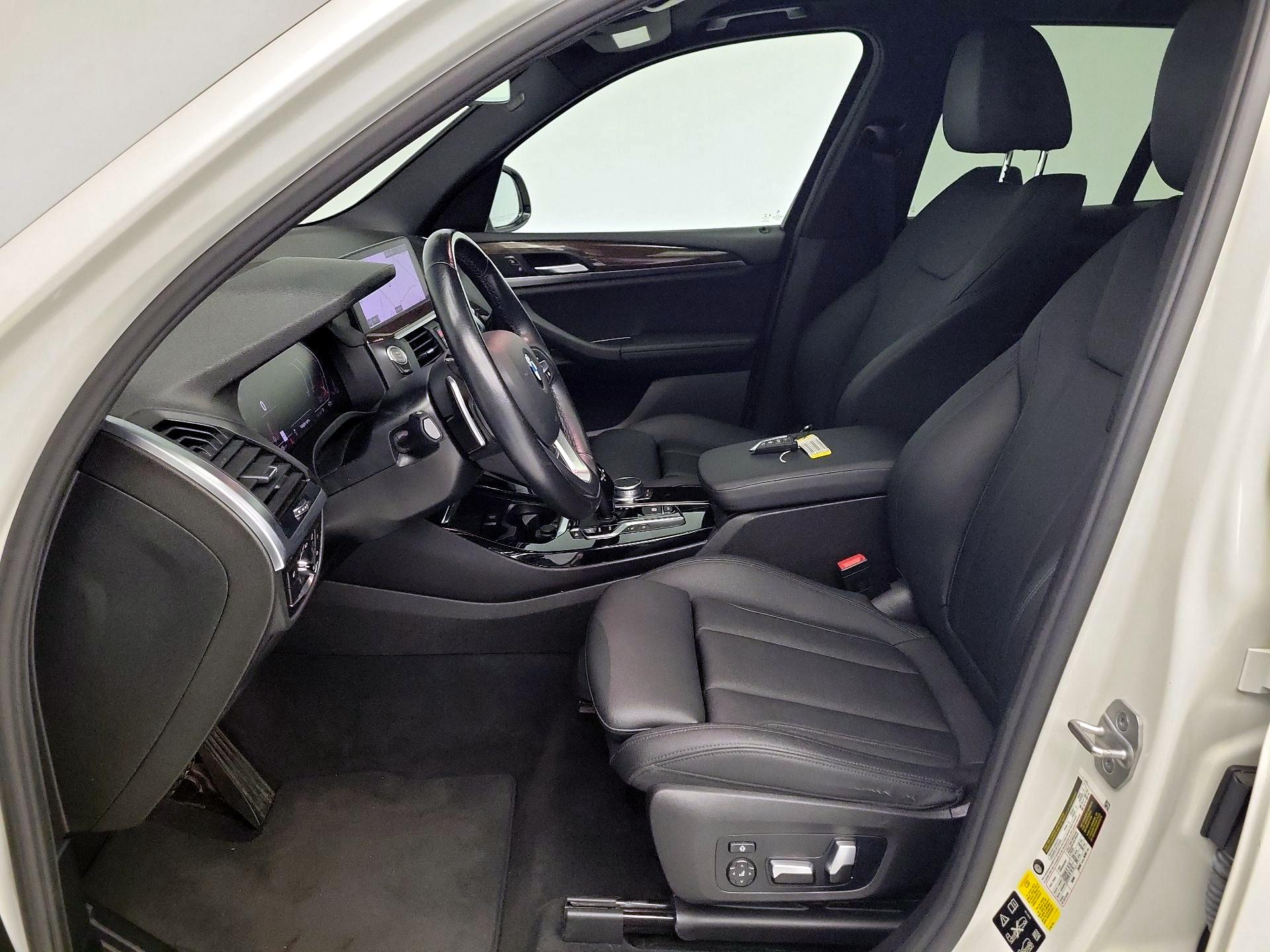 Thumbnail: 2021 BMW X3 - 11