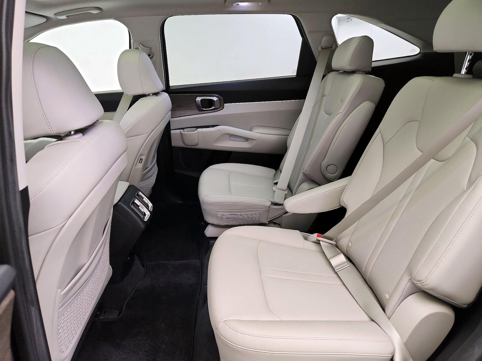 2023 Kia Sorento EX - Photo 22