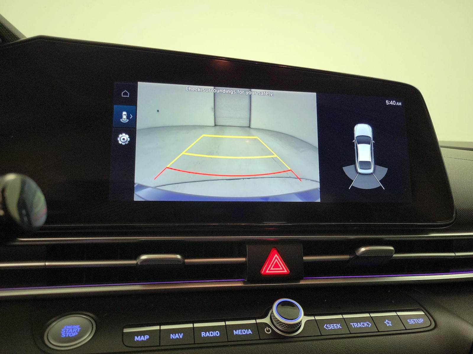 2023 Hyundai Elantra Limited - Photo 16