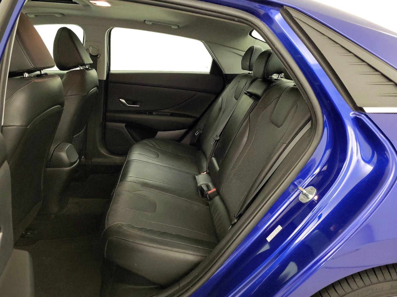 2023 Hyundai Elantra Limited - Photo 21