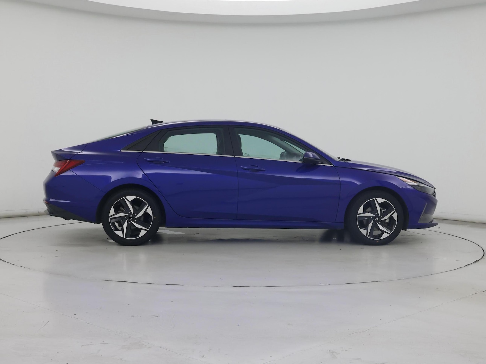 2023 Hyundai Elantra Limited - Photo 8