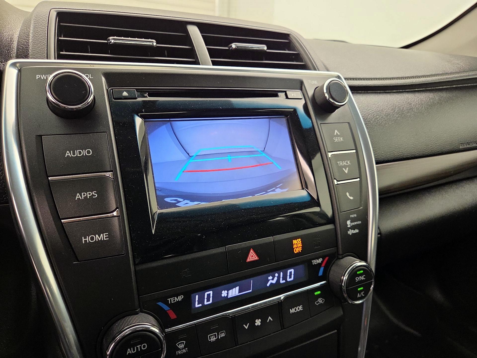 Thumbnail: 2015 Toyota Camry - 14