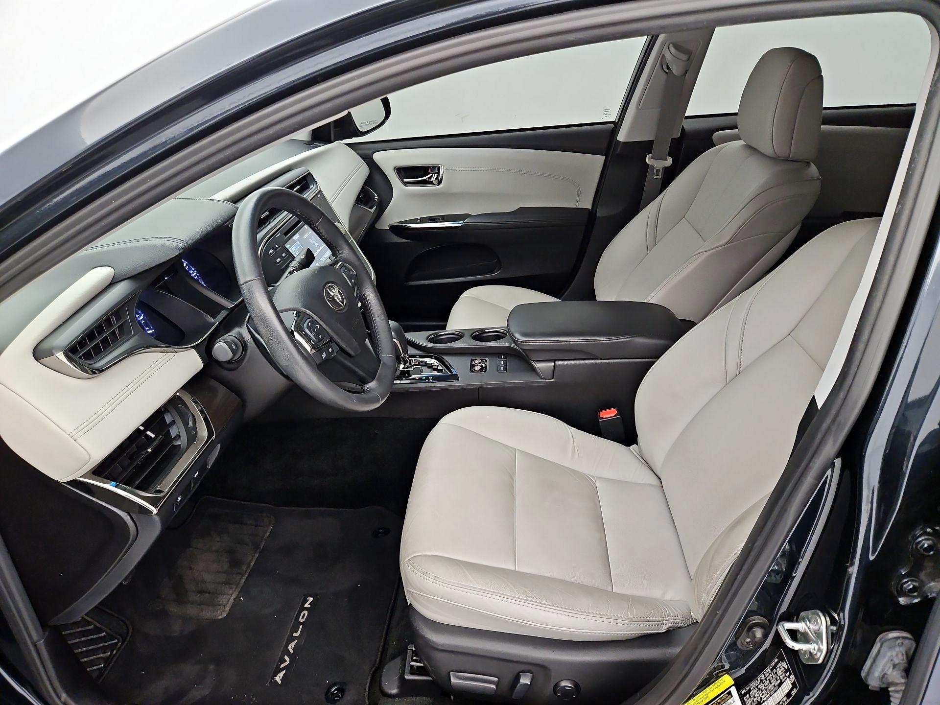 Thumbnail: 2018 Toyota Avalon - 11