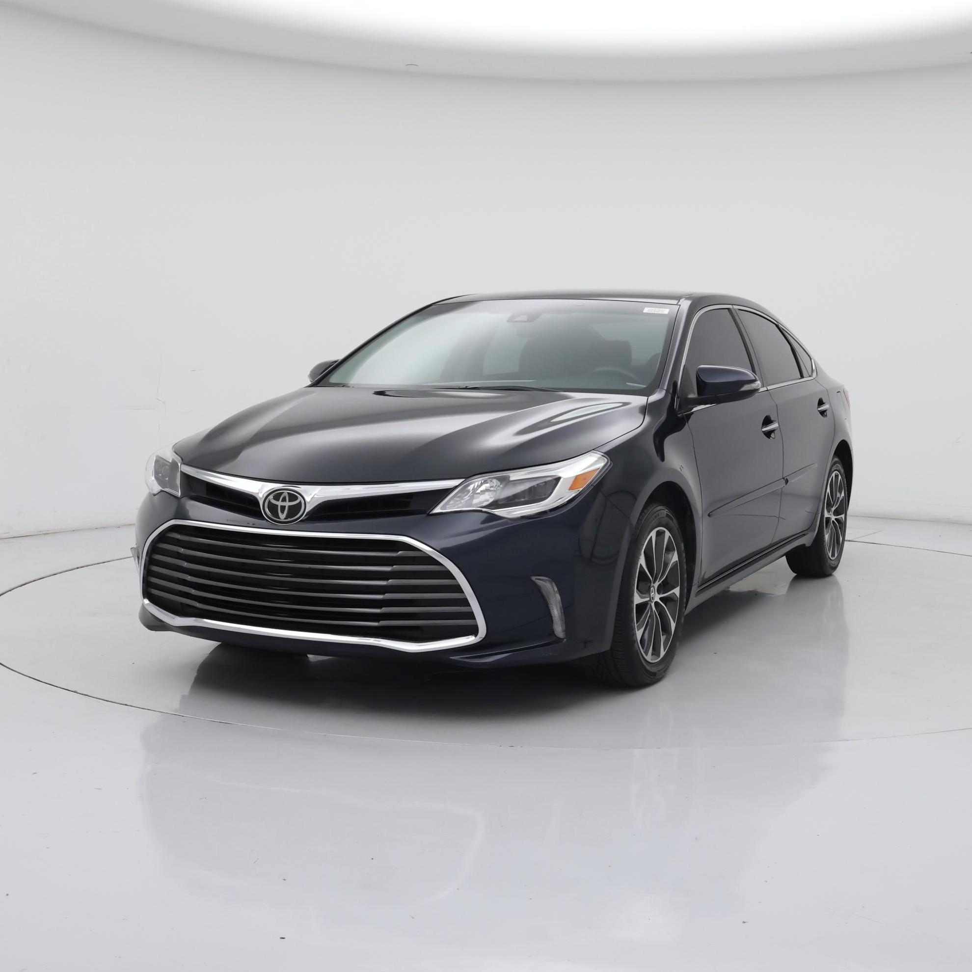 Thumbnail: 2018 Toyota Avalon - 4