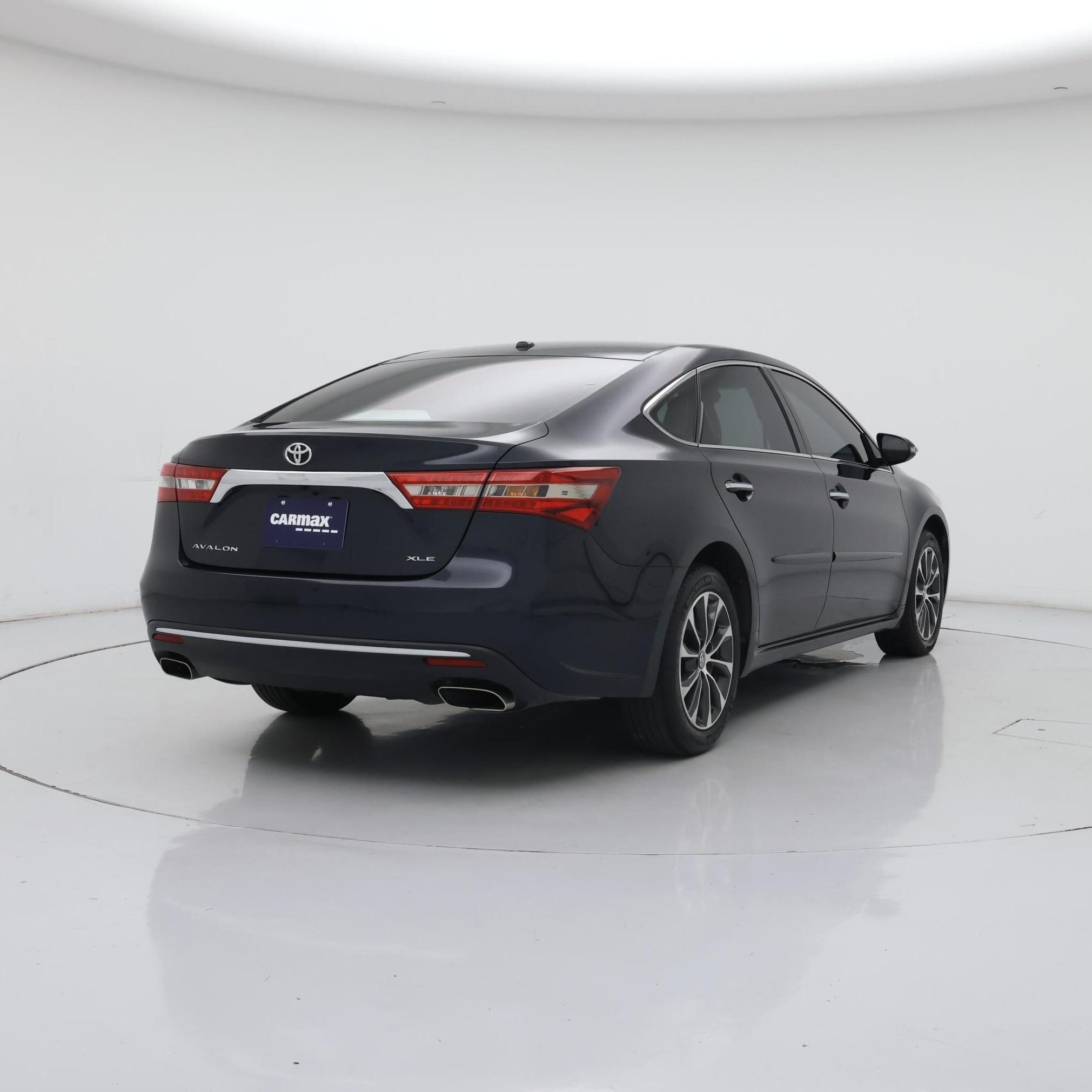 Thumbnail: 2018 Toyota Avalon - 8