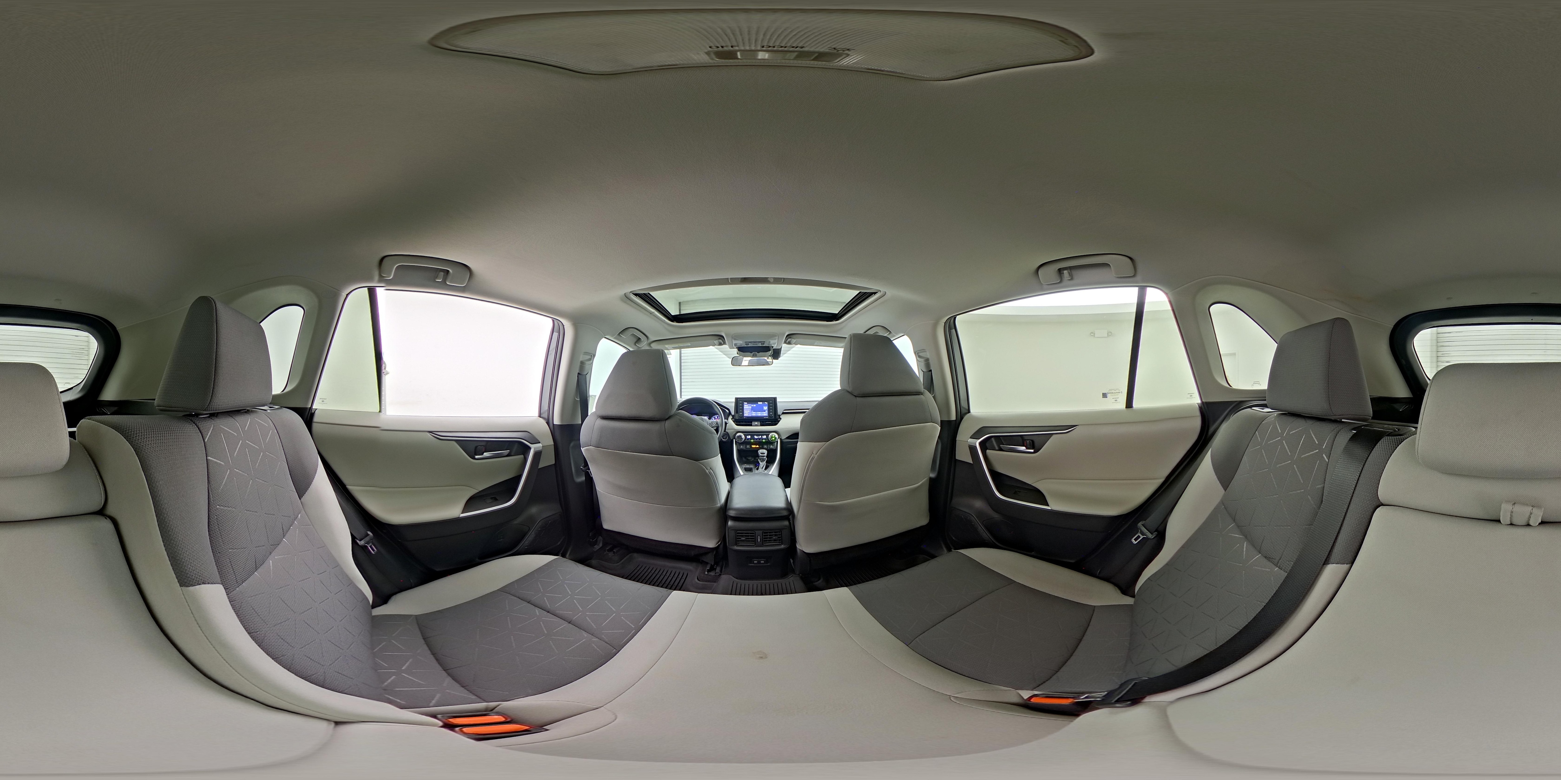 2020 Toyota RAV4 XLE - Photo 26