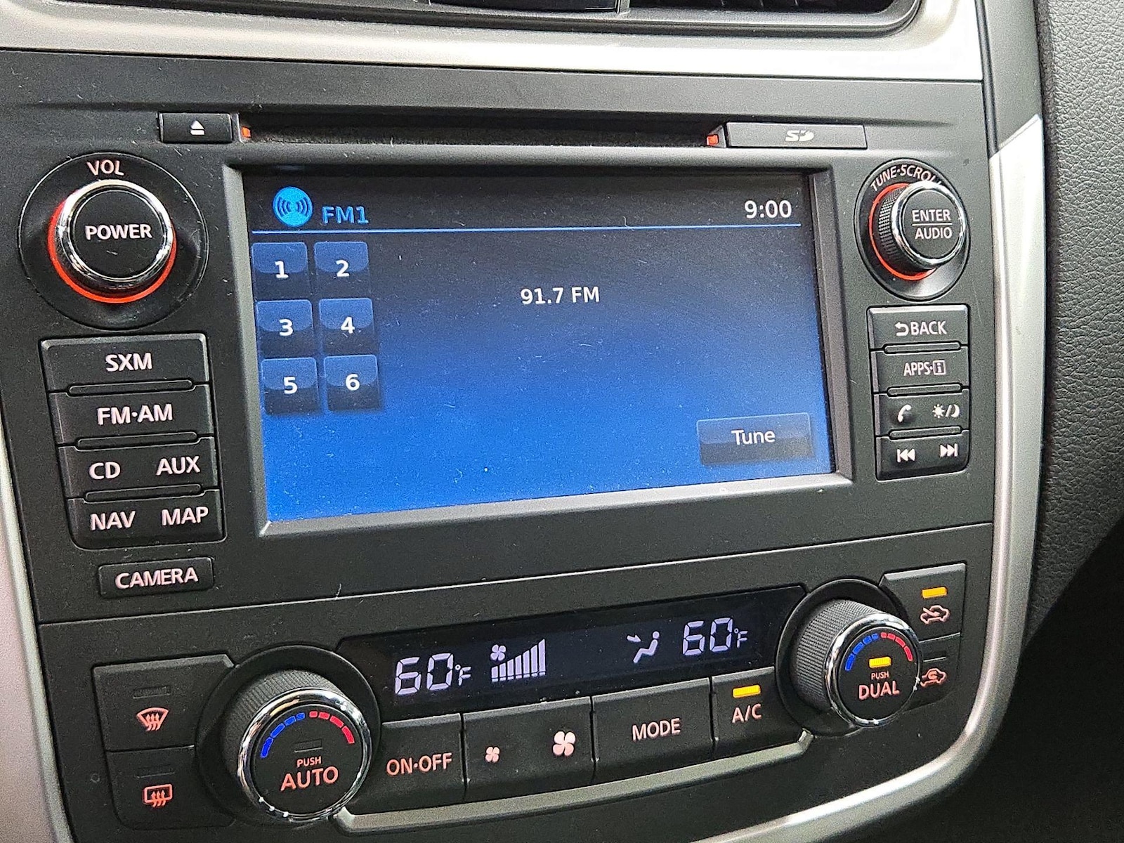 2016 Nissan Altima SL - Photo 16