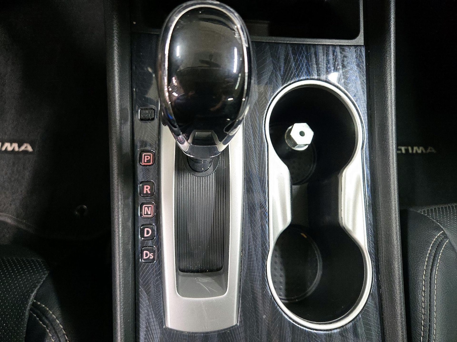 2016 Nissan Altima SL - Photo 18