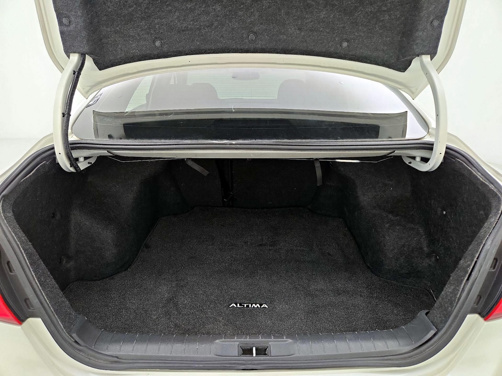 2016 Nissan Altima SL - Photo 22