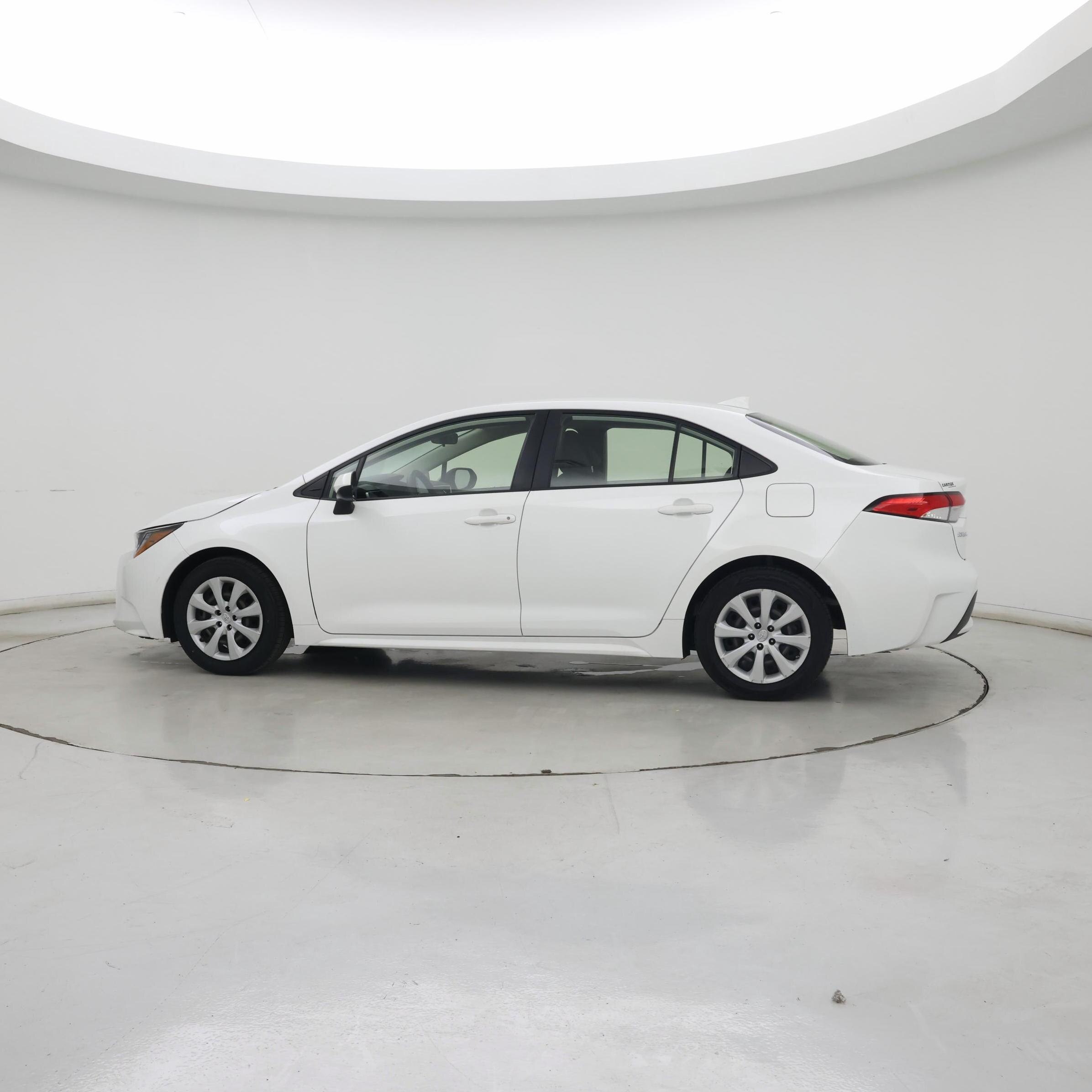 Thumbnail: 2022 Toyota Corolla - 3