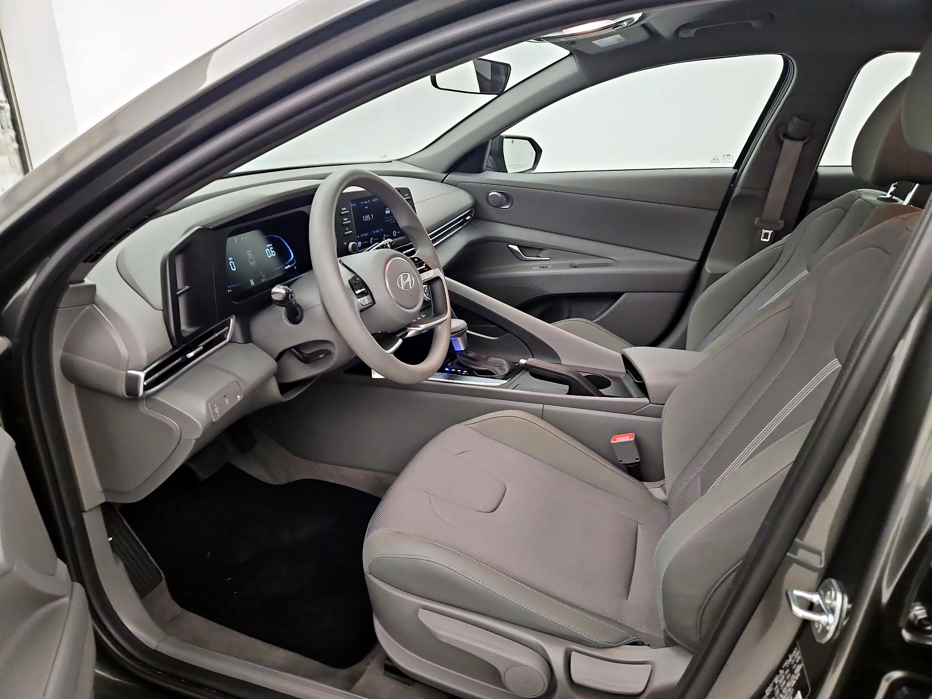 Thumbnail: 2024 Hyundai Elantra - 11