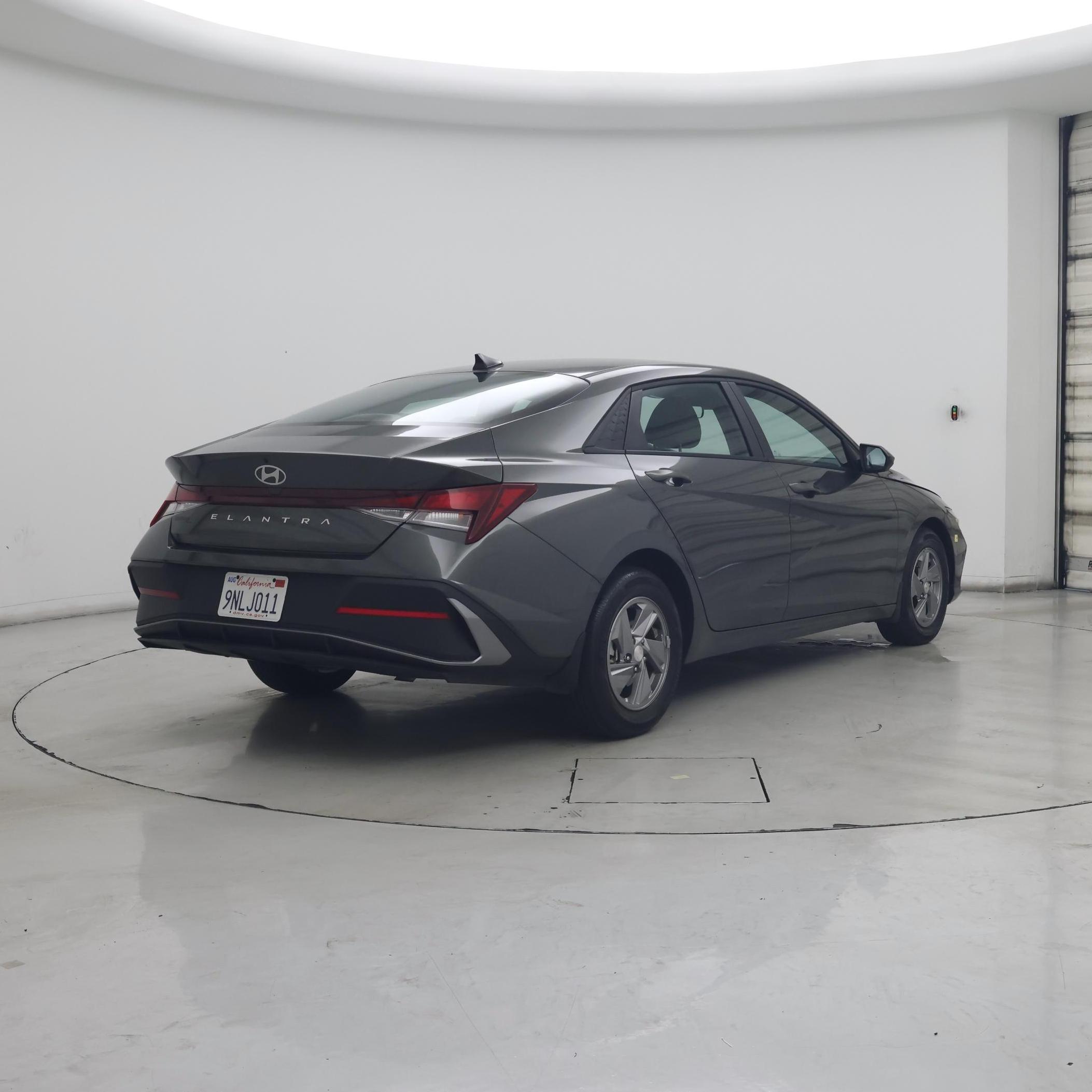 Thumbnail: 2024 Hyundai Elantra - 8