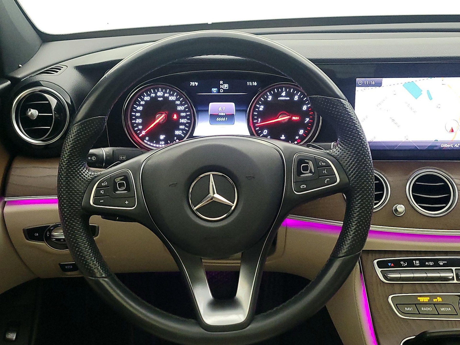 2018 Mercedes-Benz E-Class E300 - Photo 11