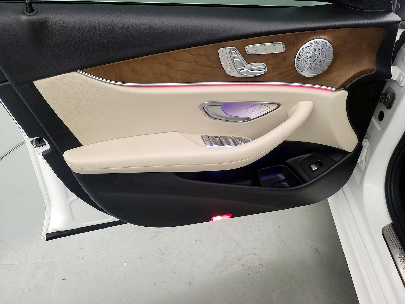 2018 Mercedes-Benz E-Class E300 - Photo 13