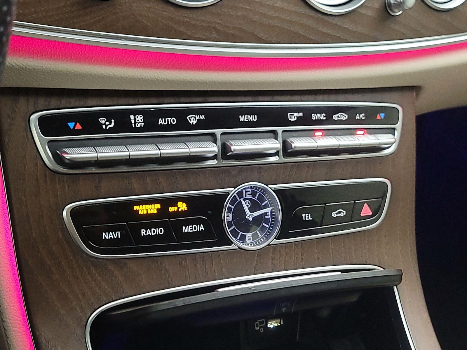 2018 Mercedes-Benz E-Class E300 - Photo 18