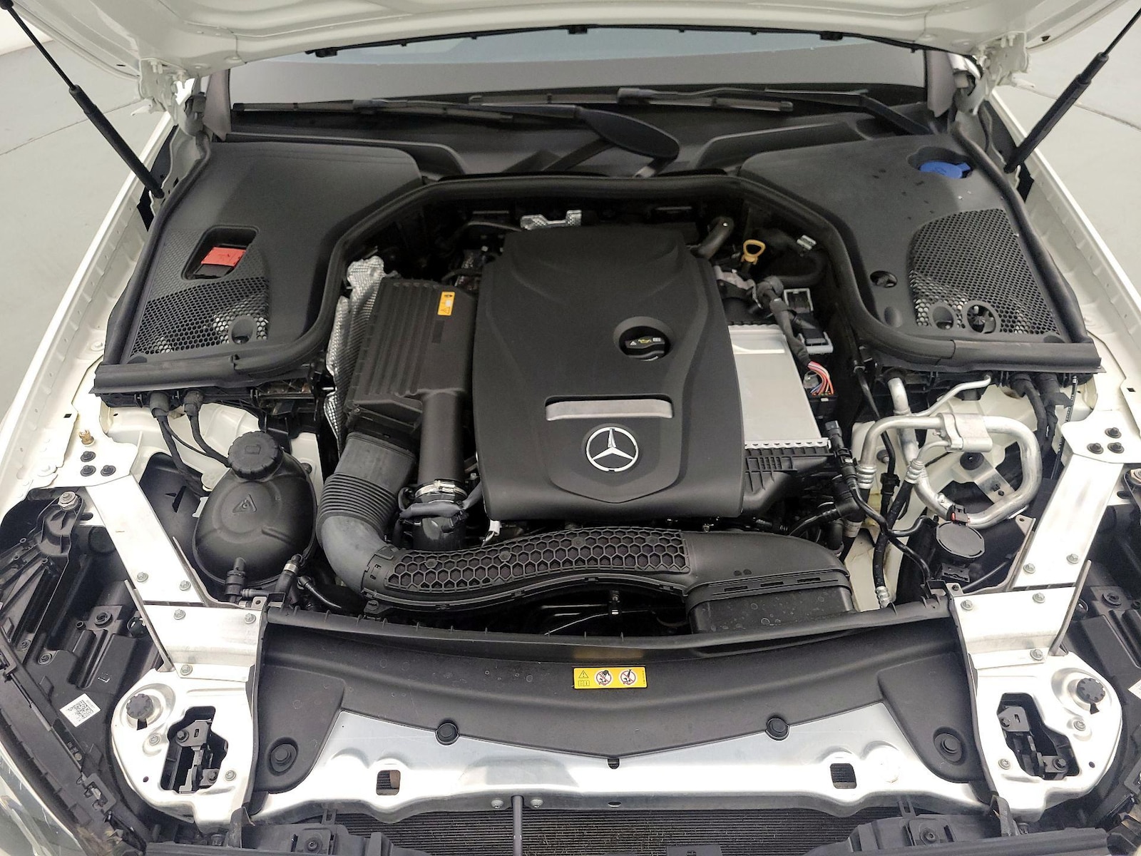 2018 Mercedes-Benz E-Class E300 - Photo 24