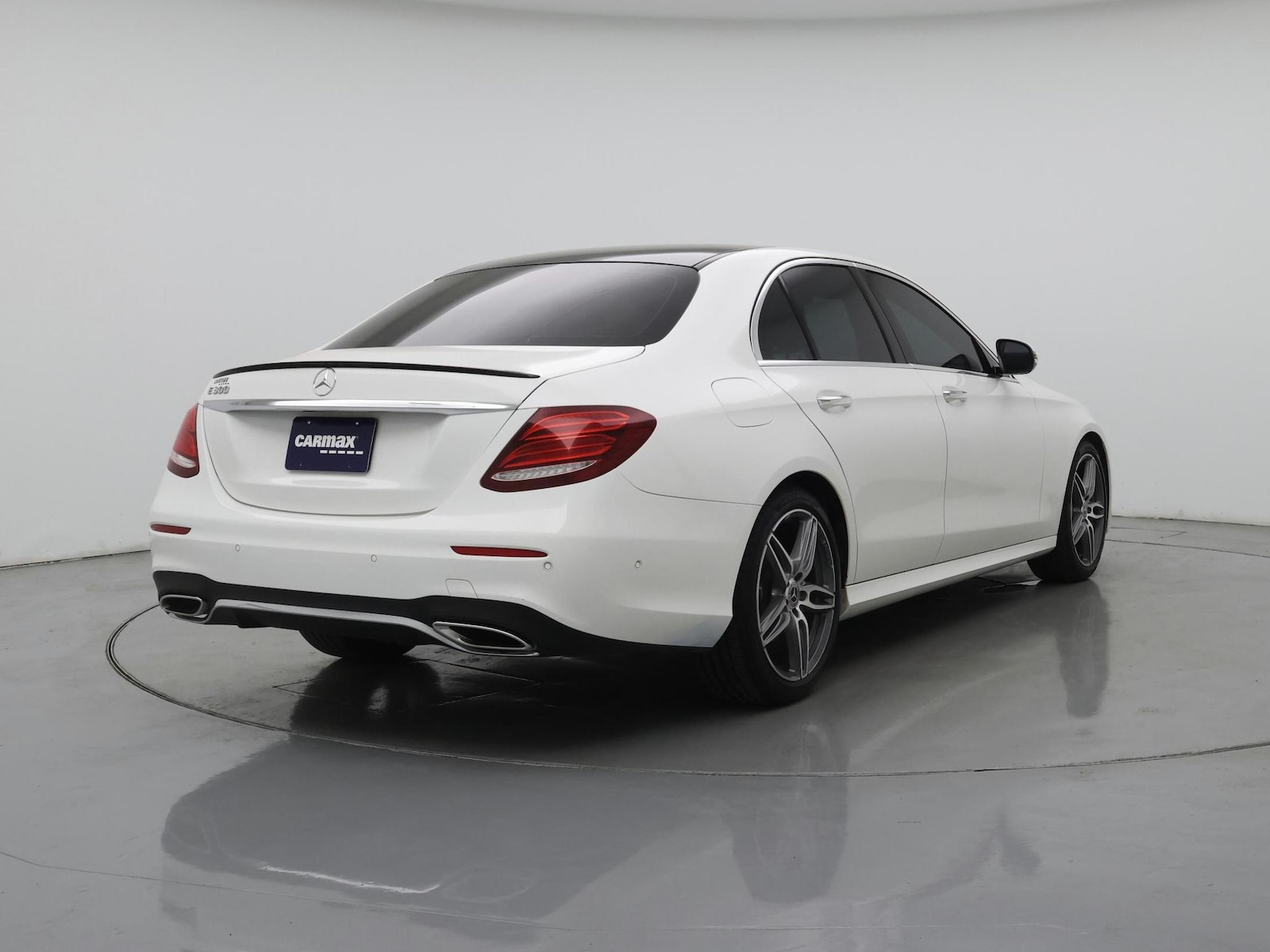2018 Mercedes-Benz E-Class E300 - Photo 9