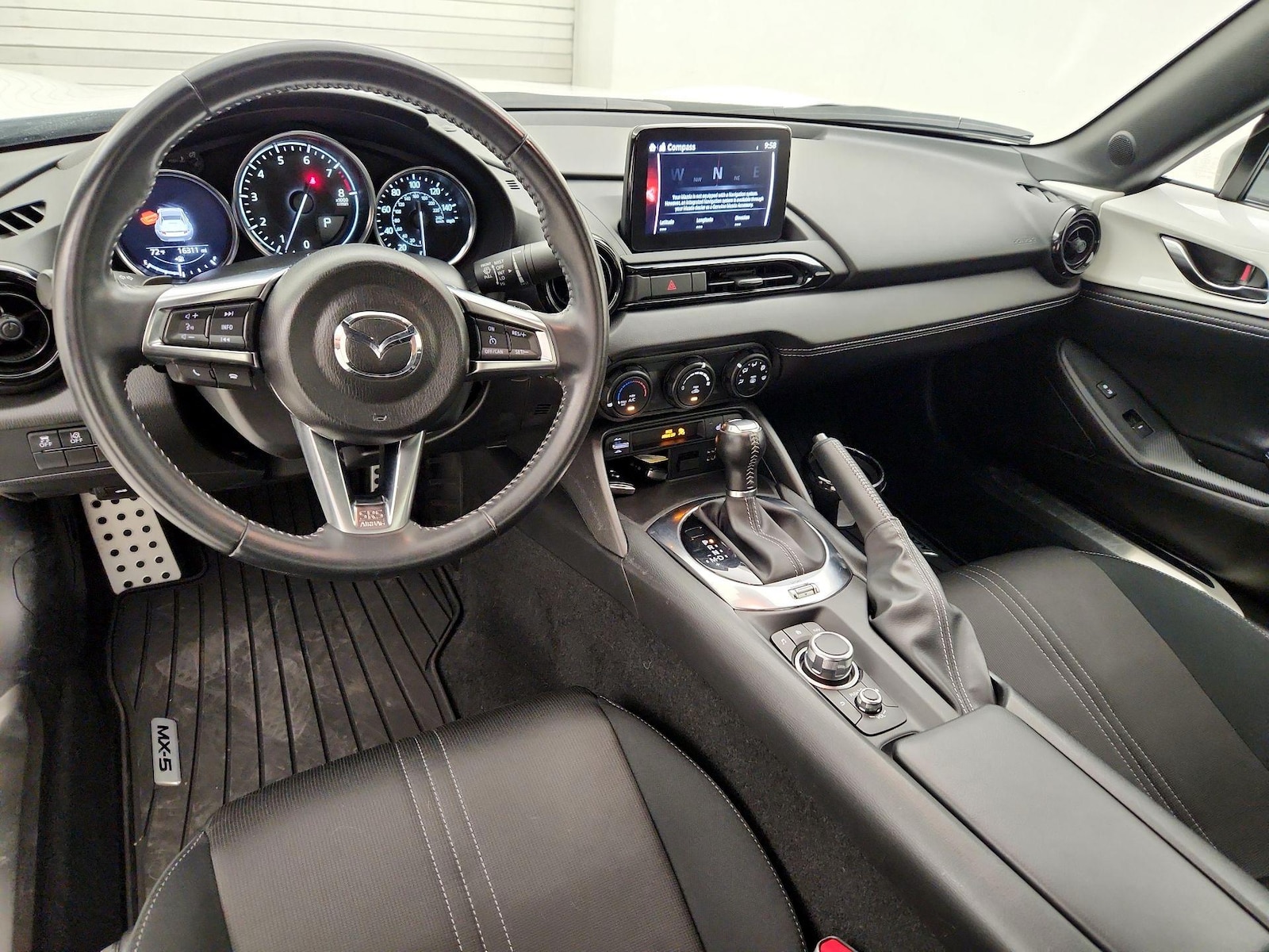 2021 Mazda MX-5 Miata RF Club - Photo 10