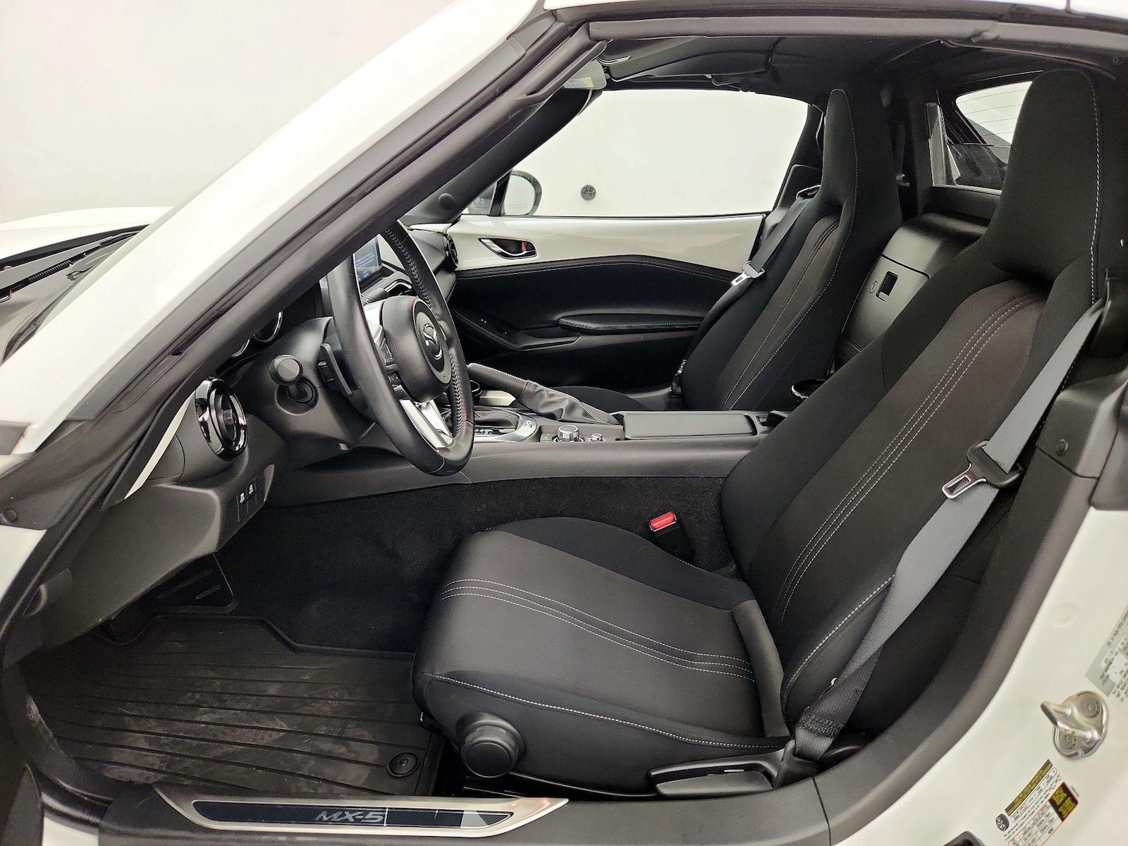 2021 Mazda MX-5 Miata RF Club - Photo 12