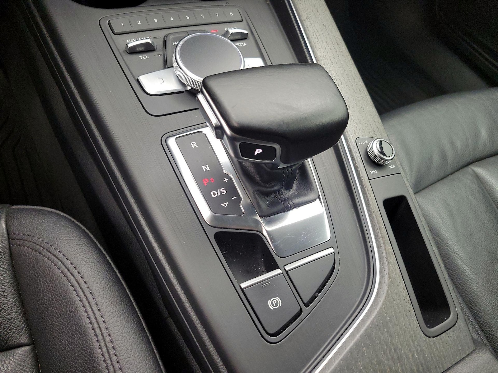 2017 Audi A4 Premium - Photo 19