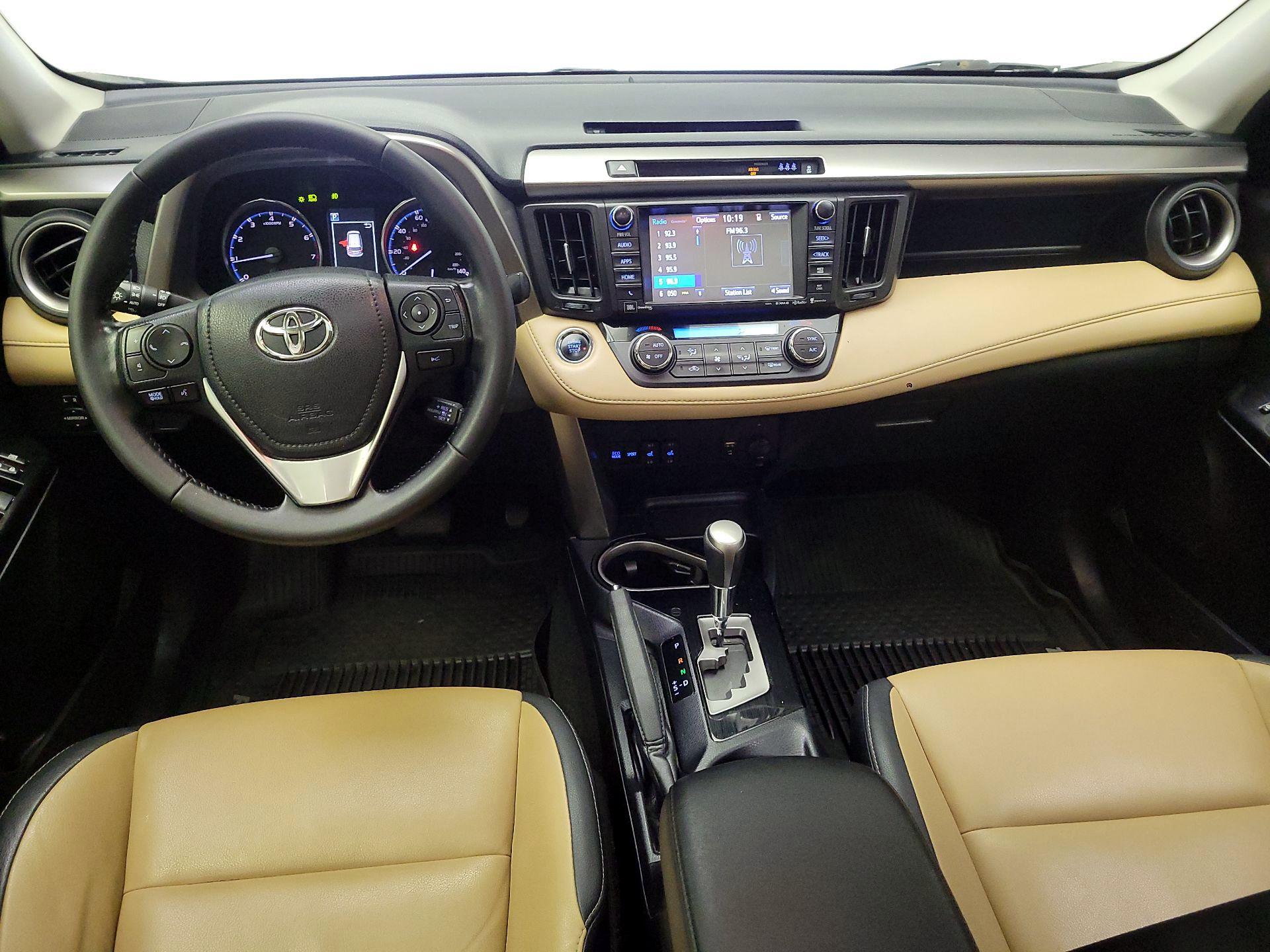 Thumbnail: 2017 Toyota RAV4 - 9