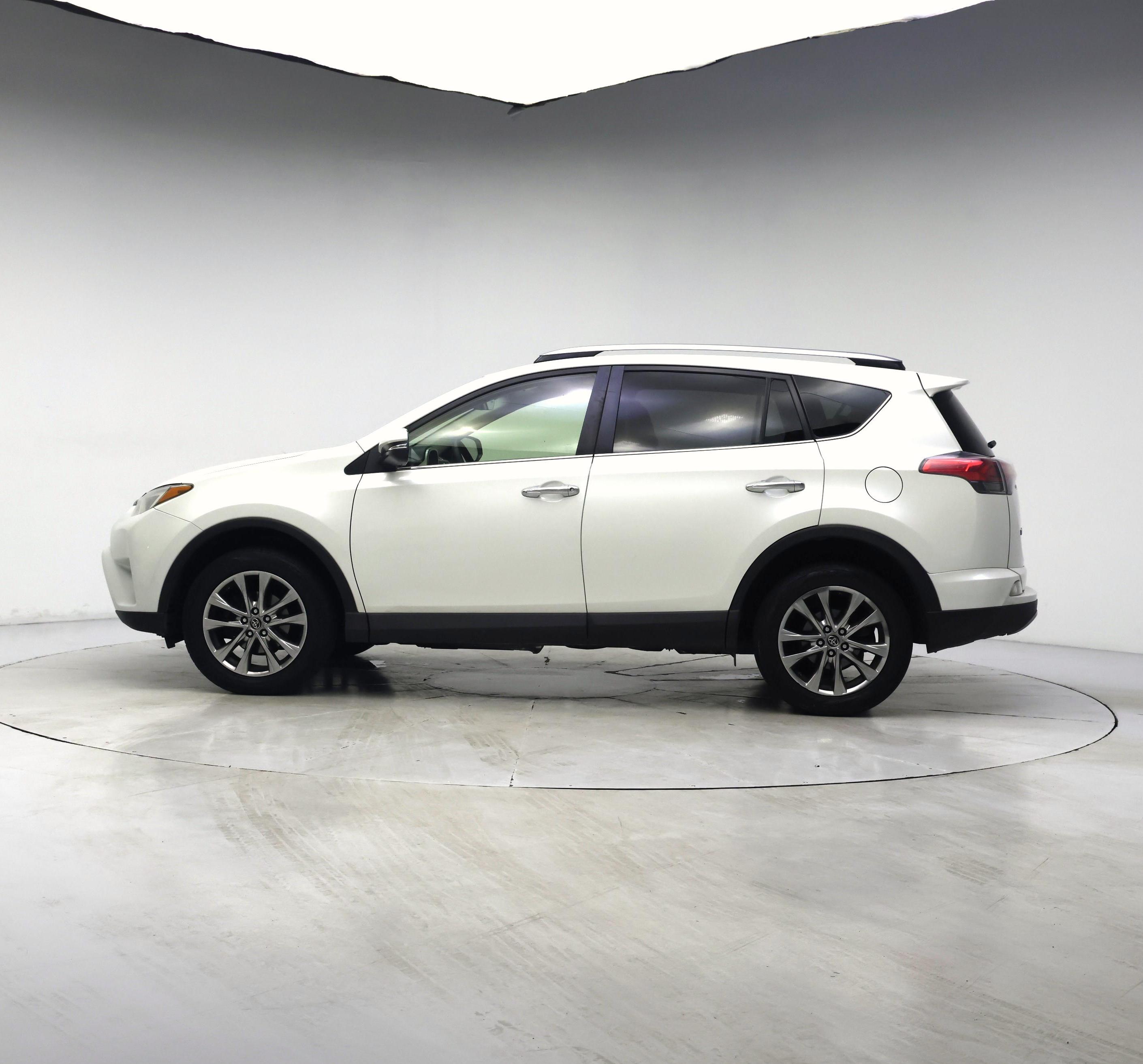 Thumbnail: 2017 Toyota RAV4 - 3