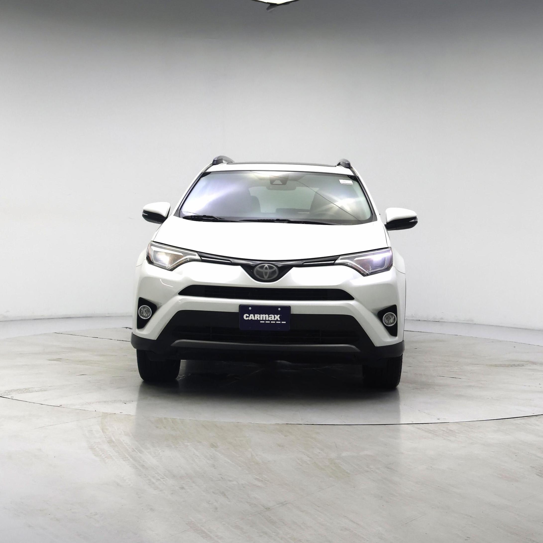 Thumbnail: 2017 Toyota RAV4 - 5
