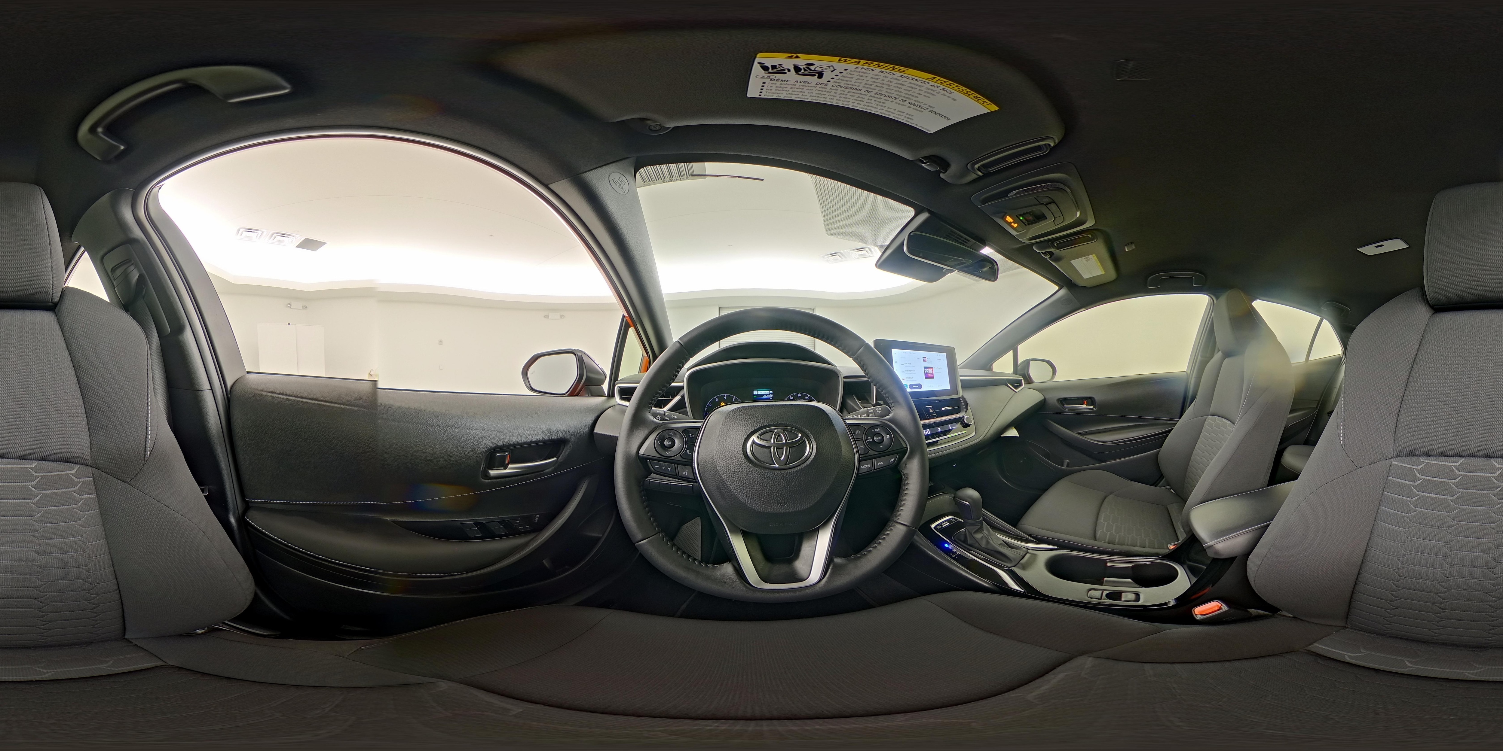 2026 Toyota Corolla Hatchback SE - Photo 26