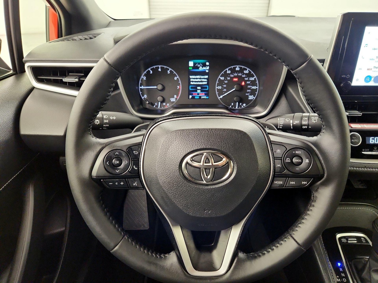 2026 Toyota Corolla Hatchback SE - Photo 11