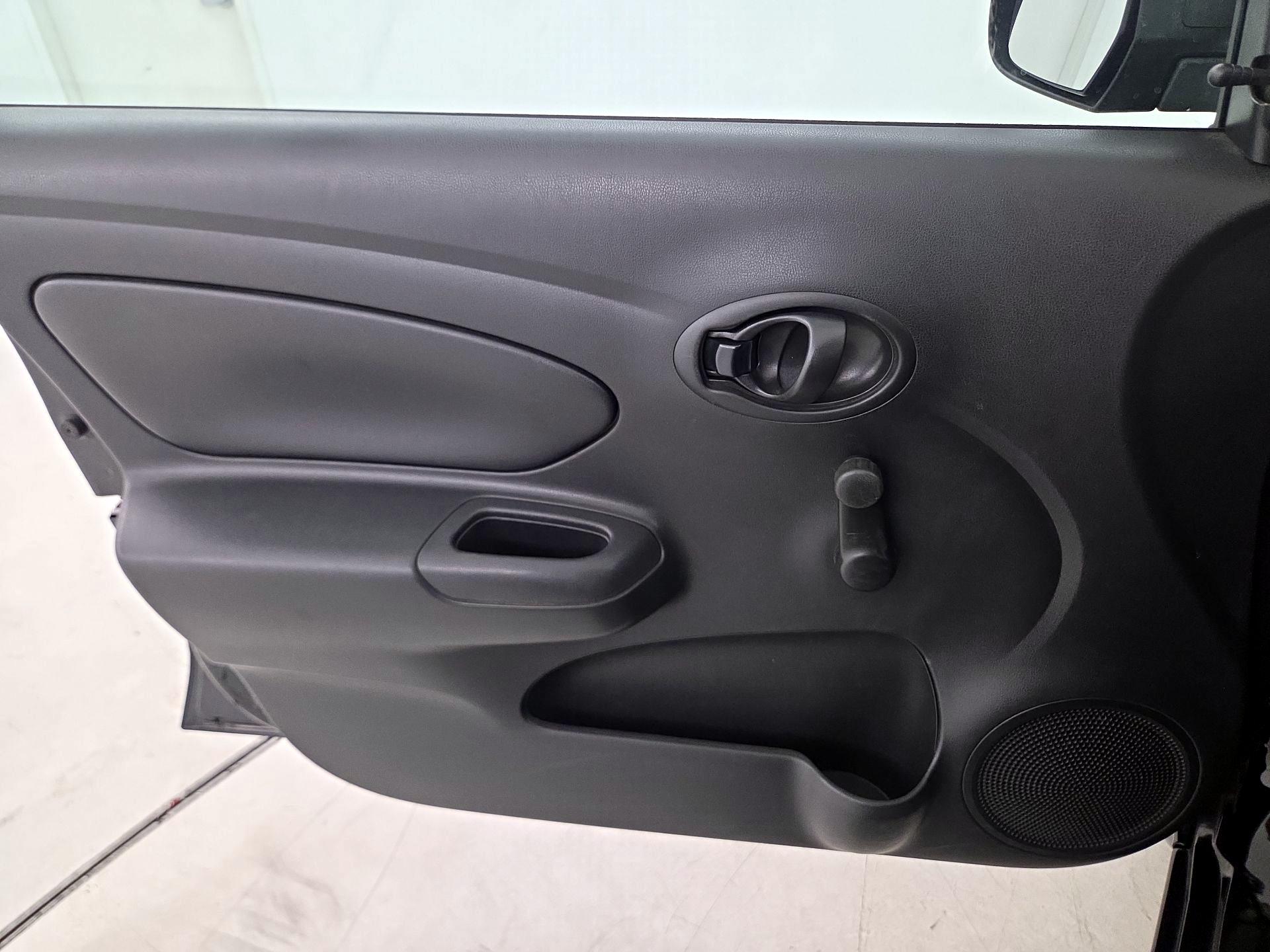 Thumbnail: 2014 Nissan Versa - 12