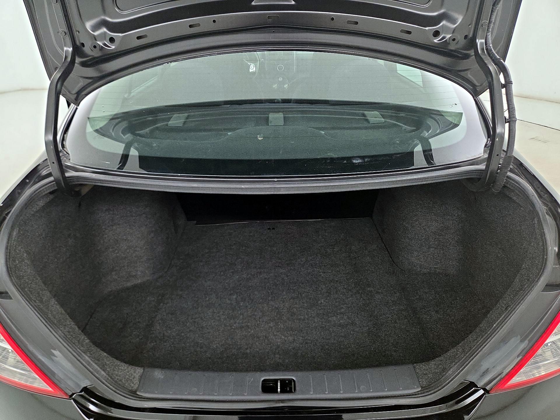 Thumbnail: 2014 Nissan Versa - 19