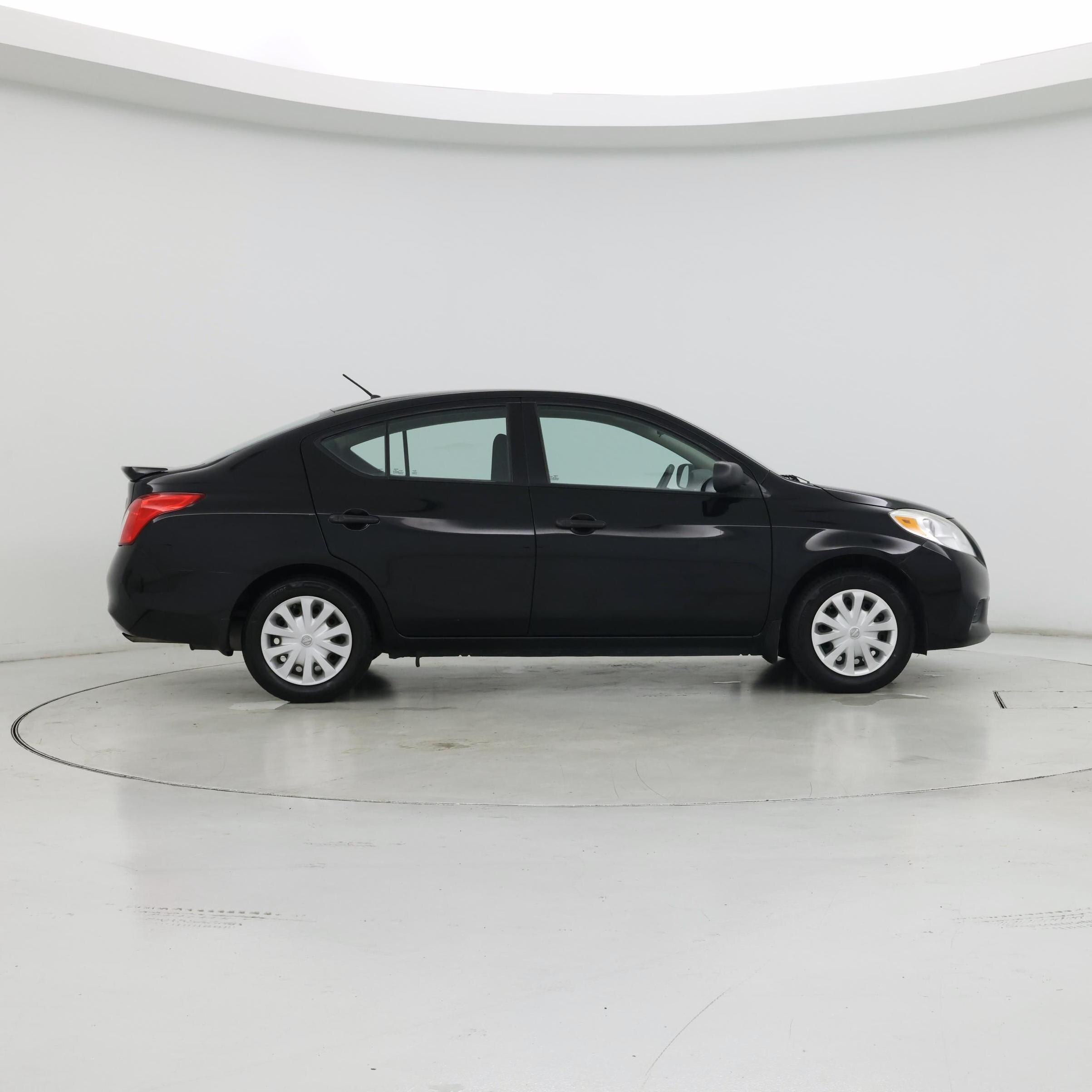 Thumbnail: 2014 Nissan Versa - 7