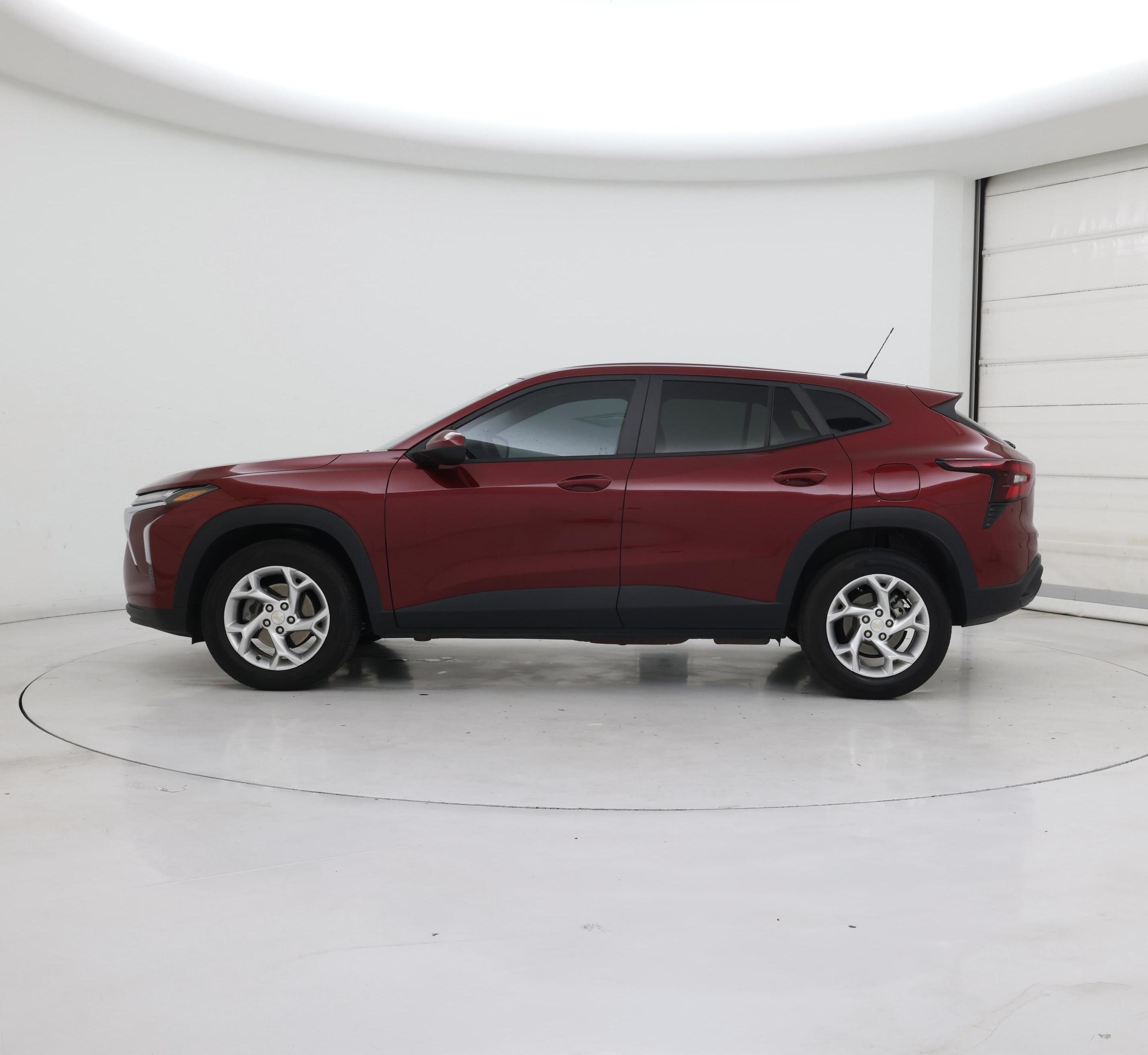 Thumbnail: 2024 Chevrolet Trax - 3