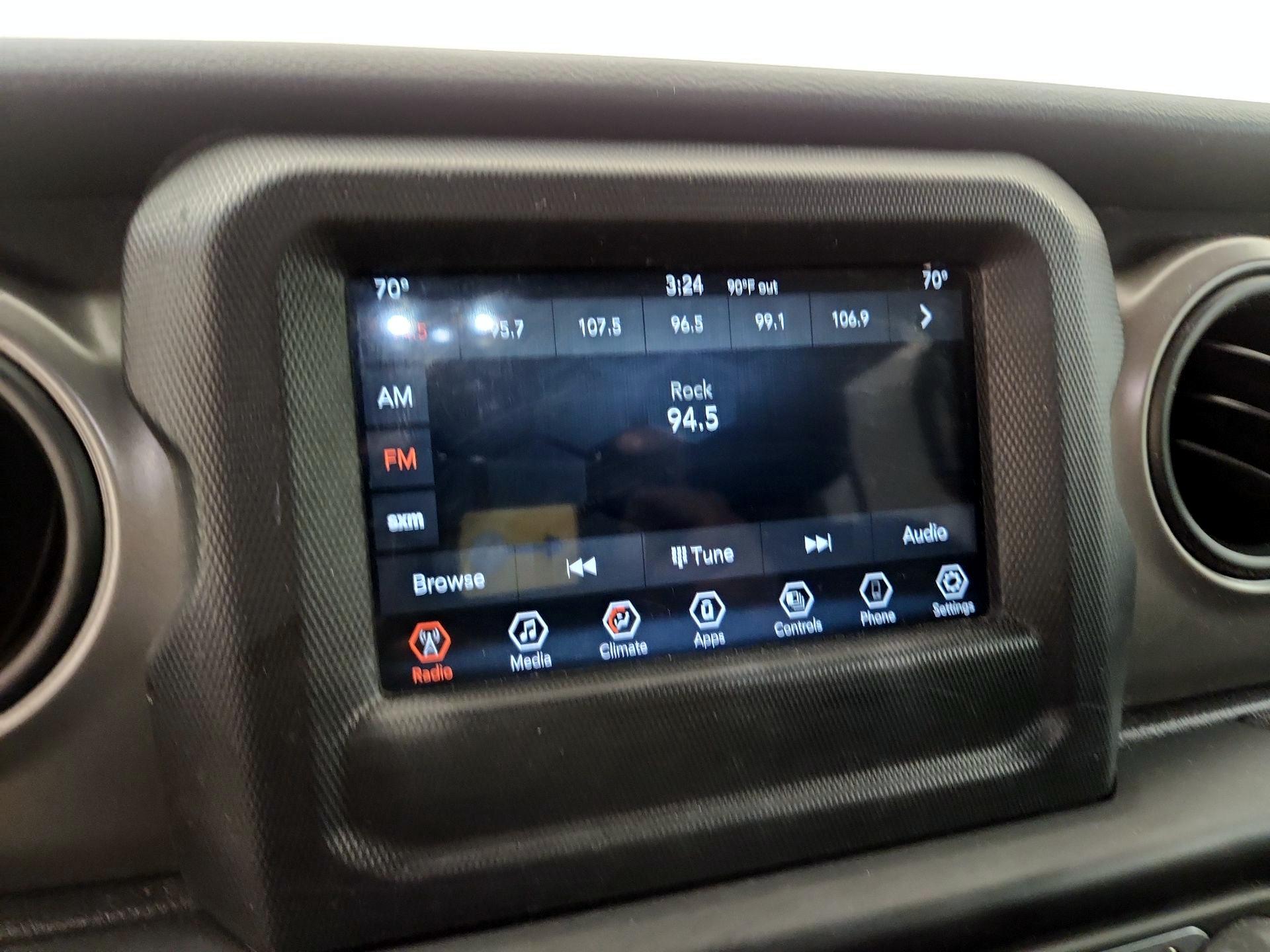 Thumbnail: 2021 Jeep Gladiator - 15
