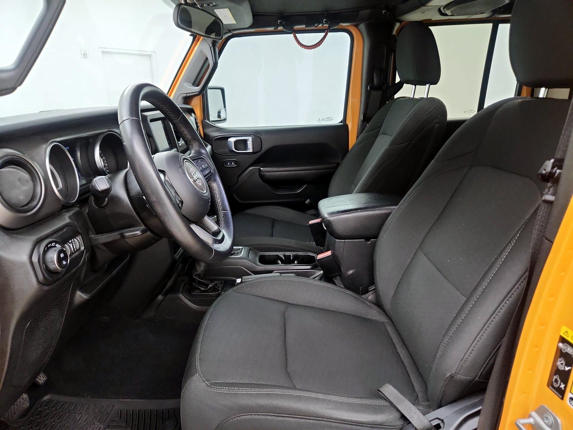 Thumbnail: 2021 Jeep Gladiator - 19