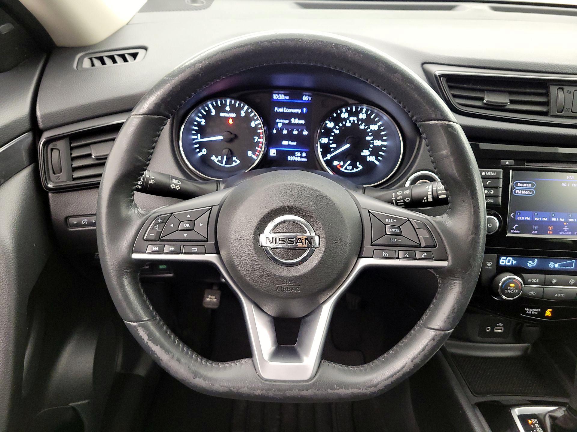 Thumbnail: 2018 Nissan Rogue - 10