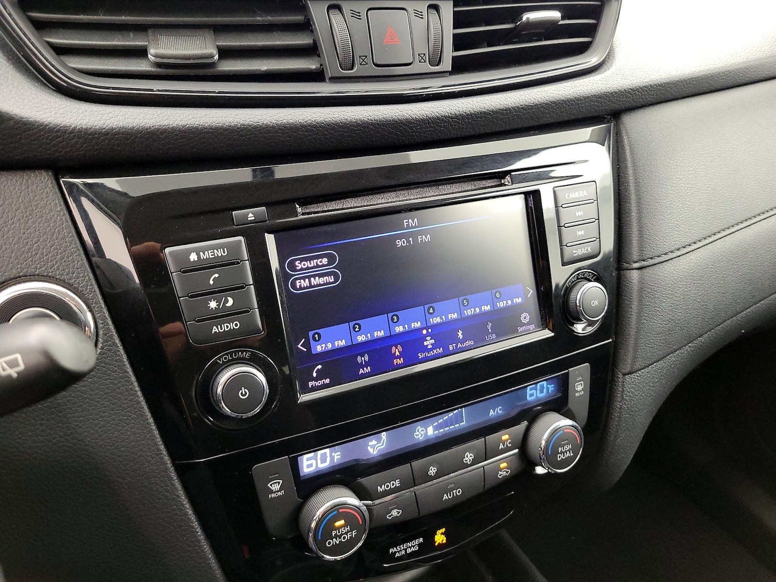 2018 Nissan Rogue SV - Photo 16