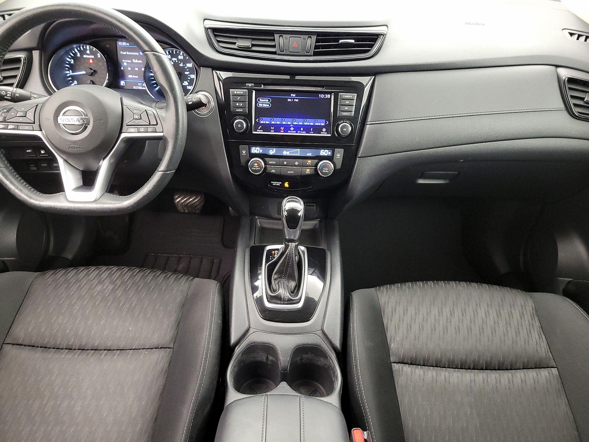 Thumbnail: 2018 Nissan Rogue - 17
