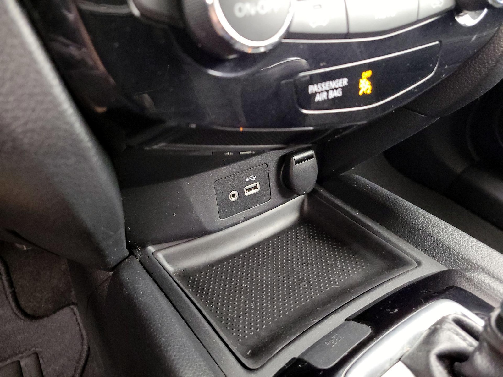 2018 Nissan Rogue SV - Photo 19