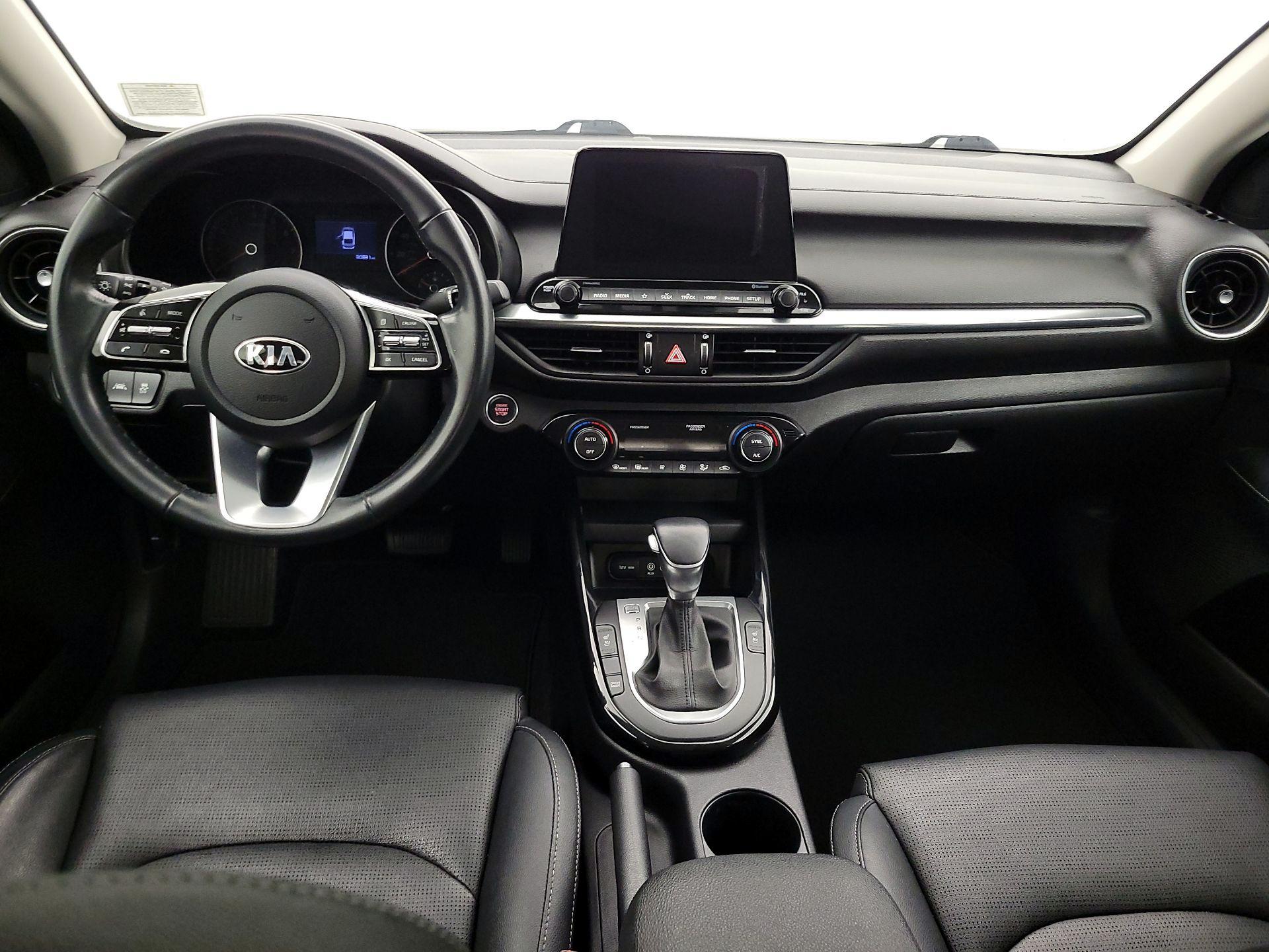 Thumbnail: 2019 Kia Forte - 9