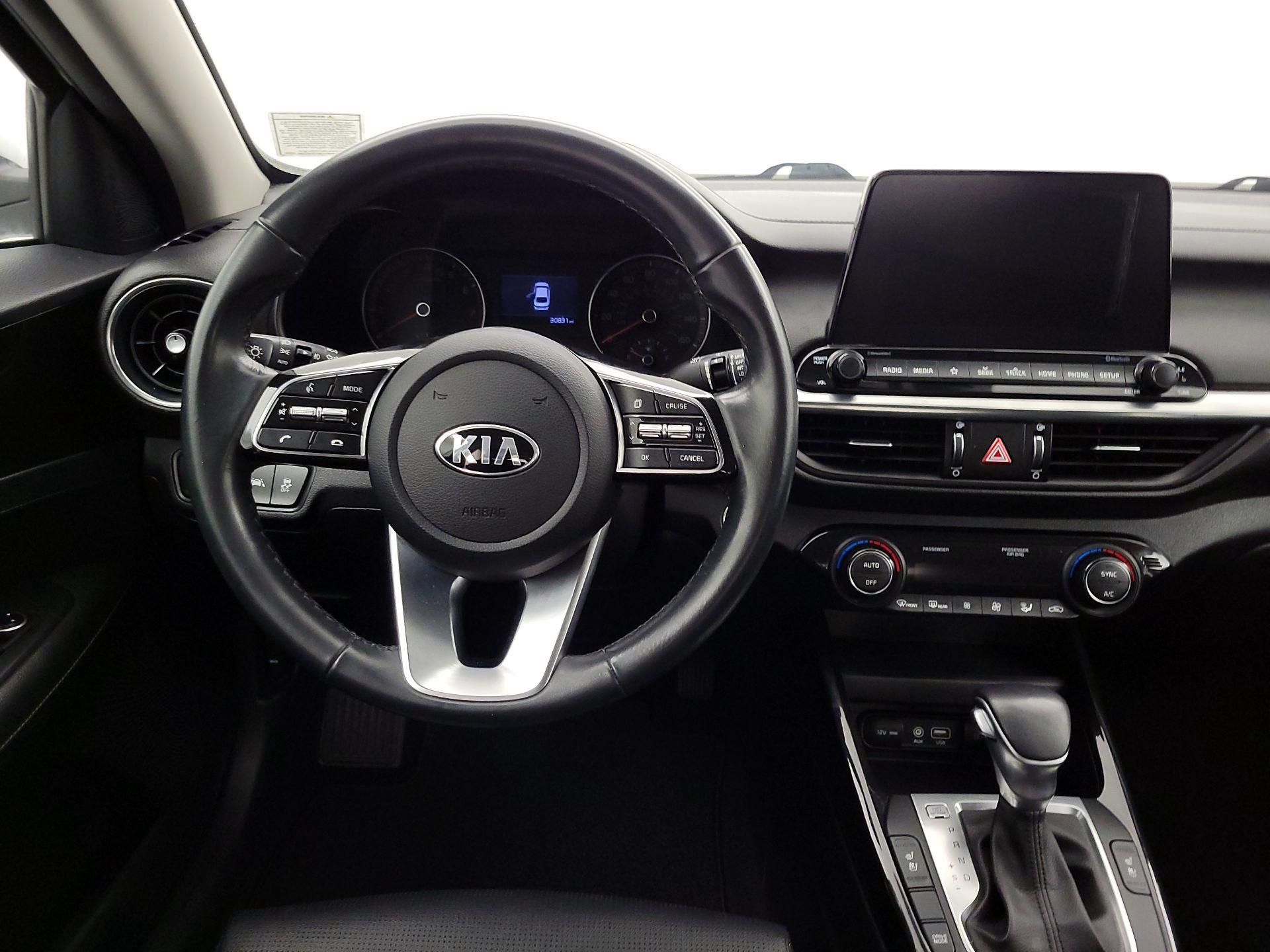 Thumbnail: 2019 Kia Forte - 10
