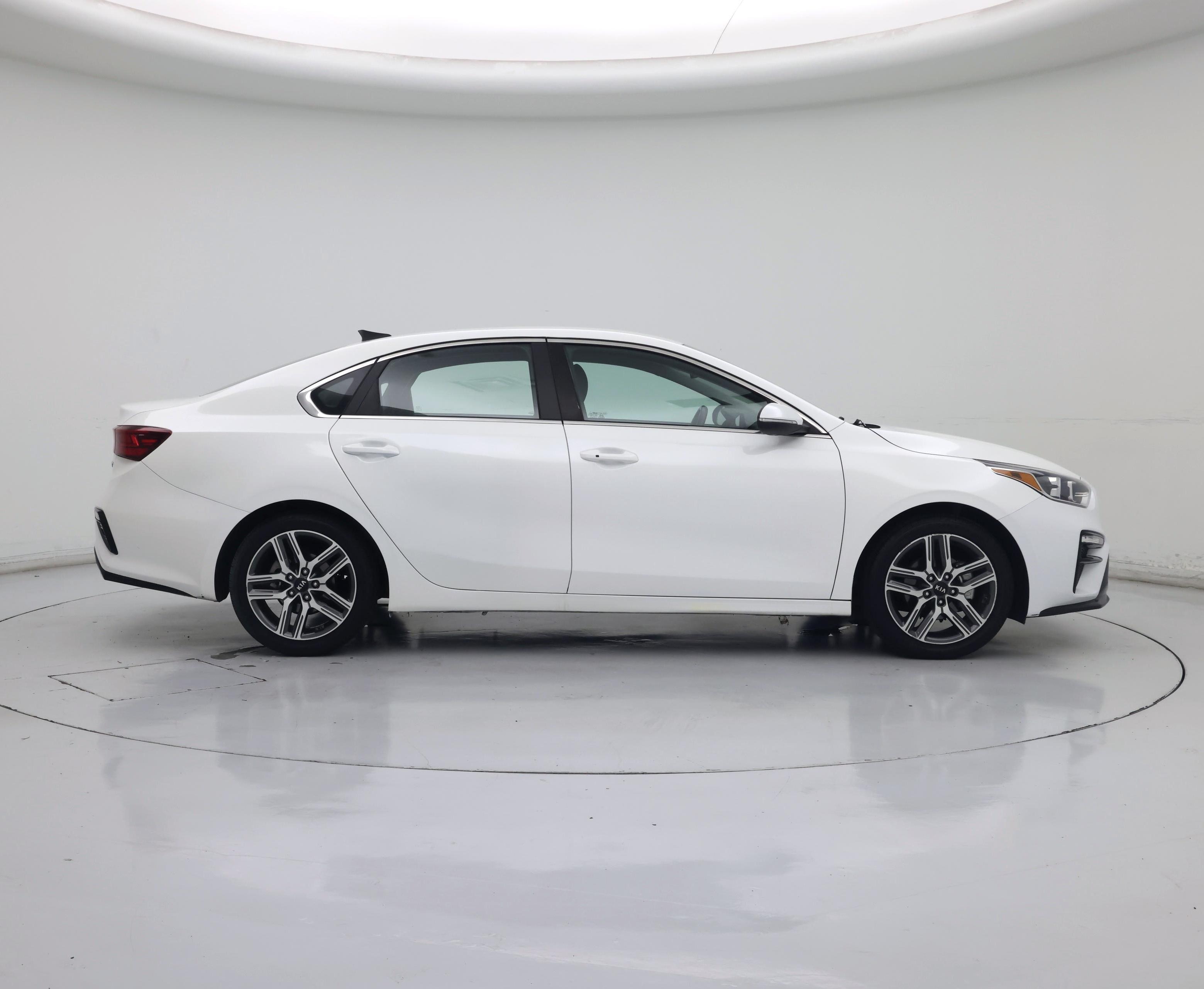 Thumbnail: 2019 Kia Forte - 7