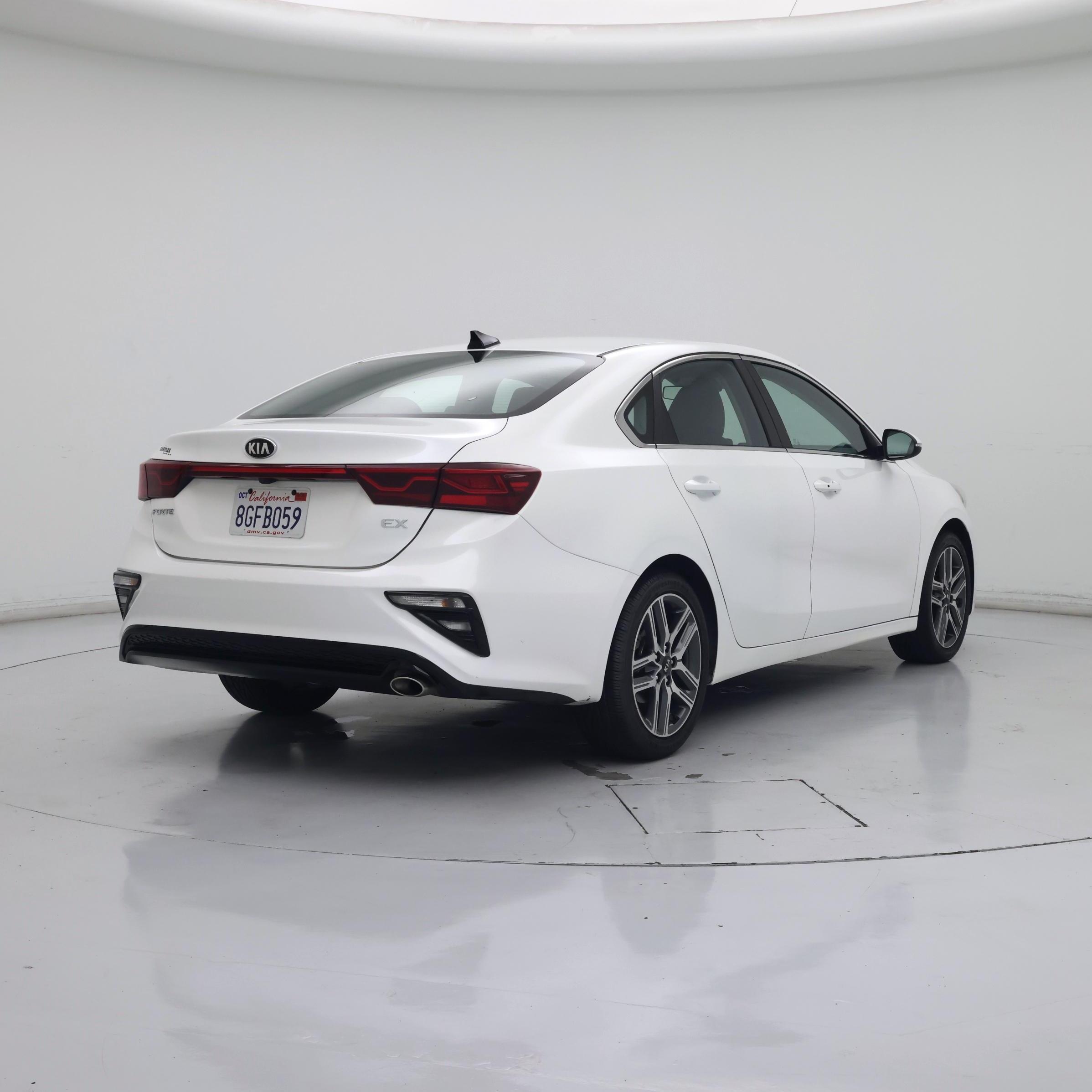 Thumbnail: 2019 Kia Forte - 8
