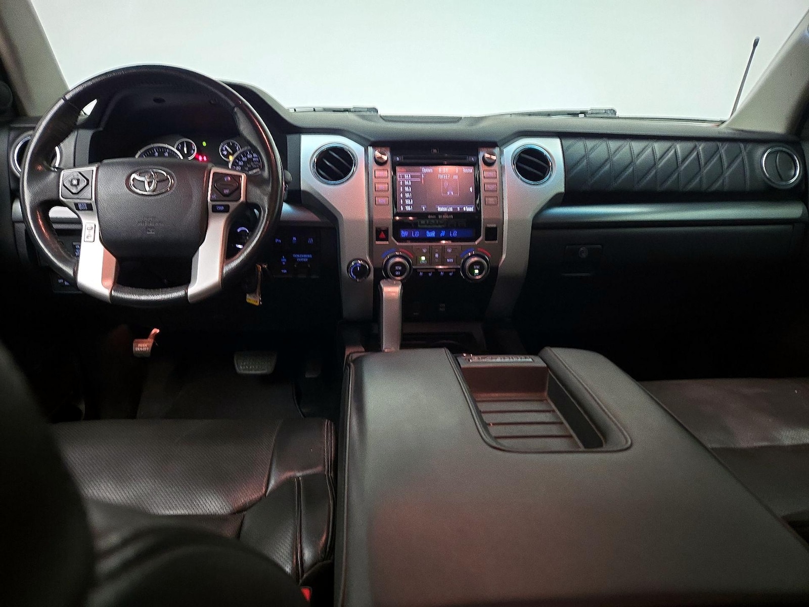 2017 Toyota Tundra Platinum - Photo 10