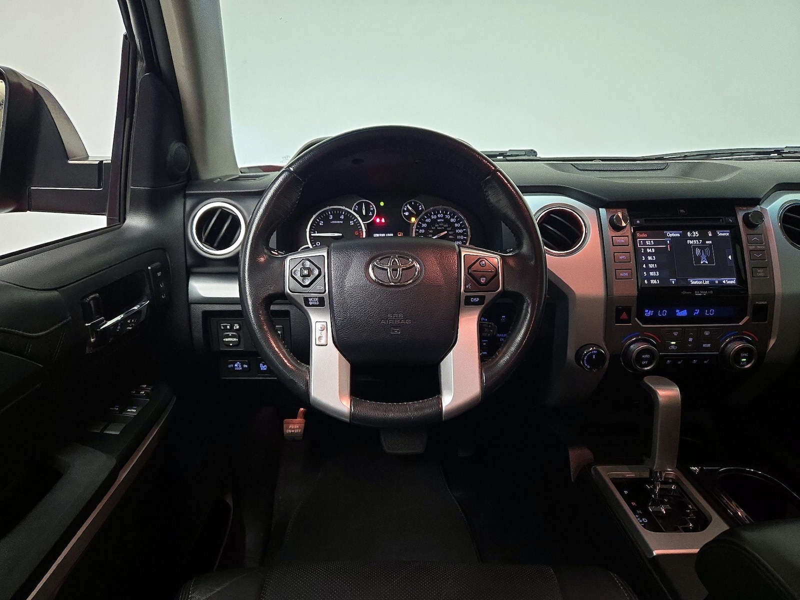 2017 Toyota Tundra Platinum - Photo 11