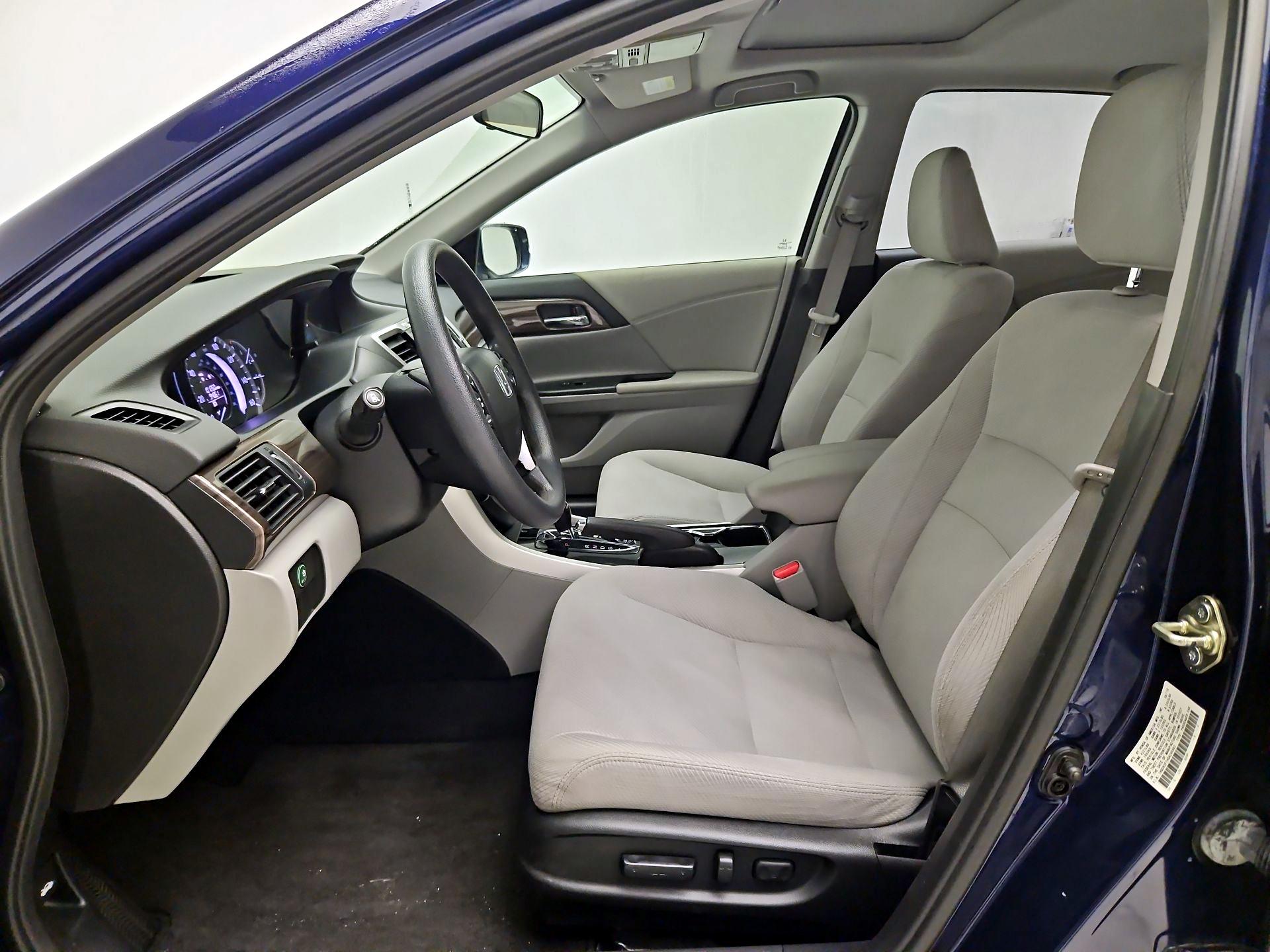Thumbnail: 2016 Honda Accord - 11
